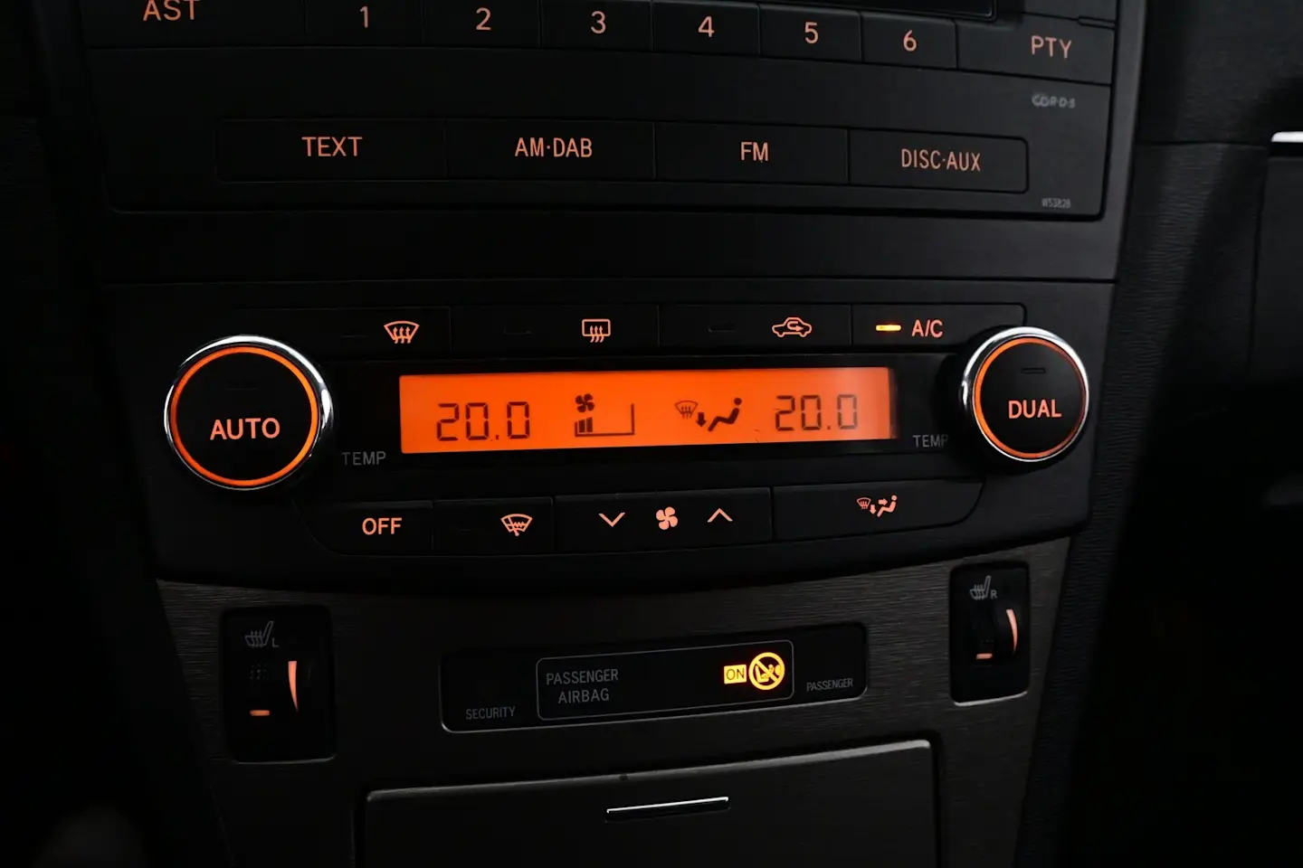 Car Image - 4cLNc6MNPvVuXLDbdnPi5v