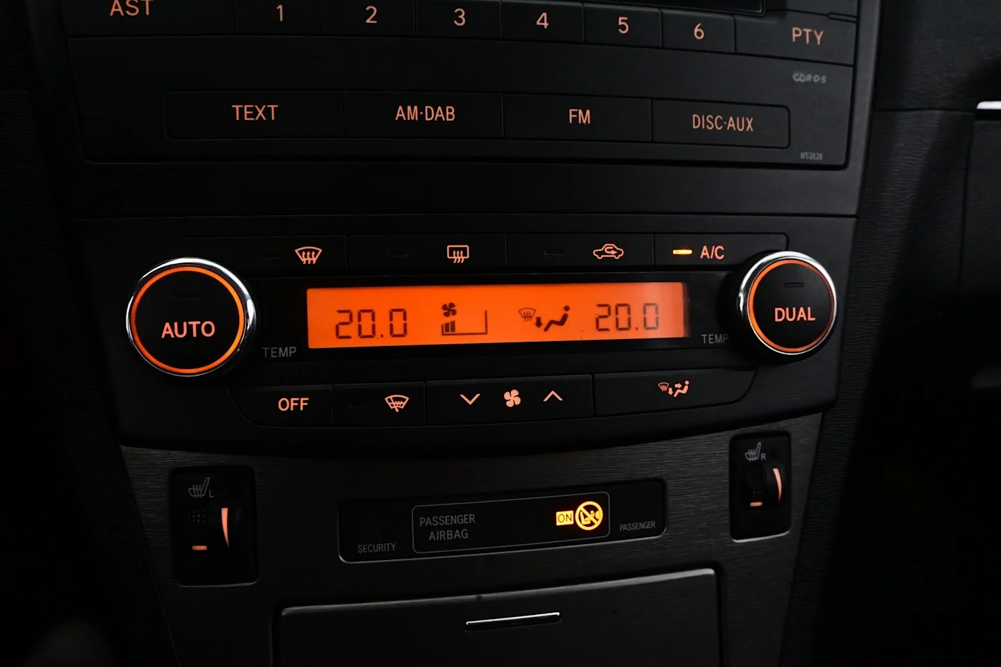 Car Image - 4cLNc6MNPvVuXLDbdnPi5v