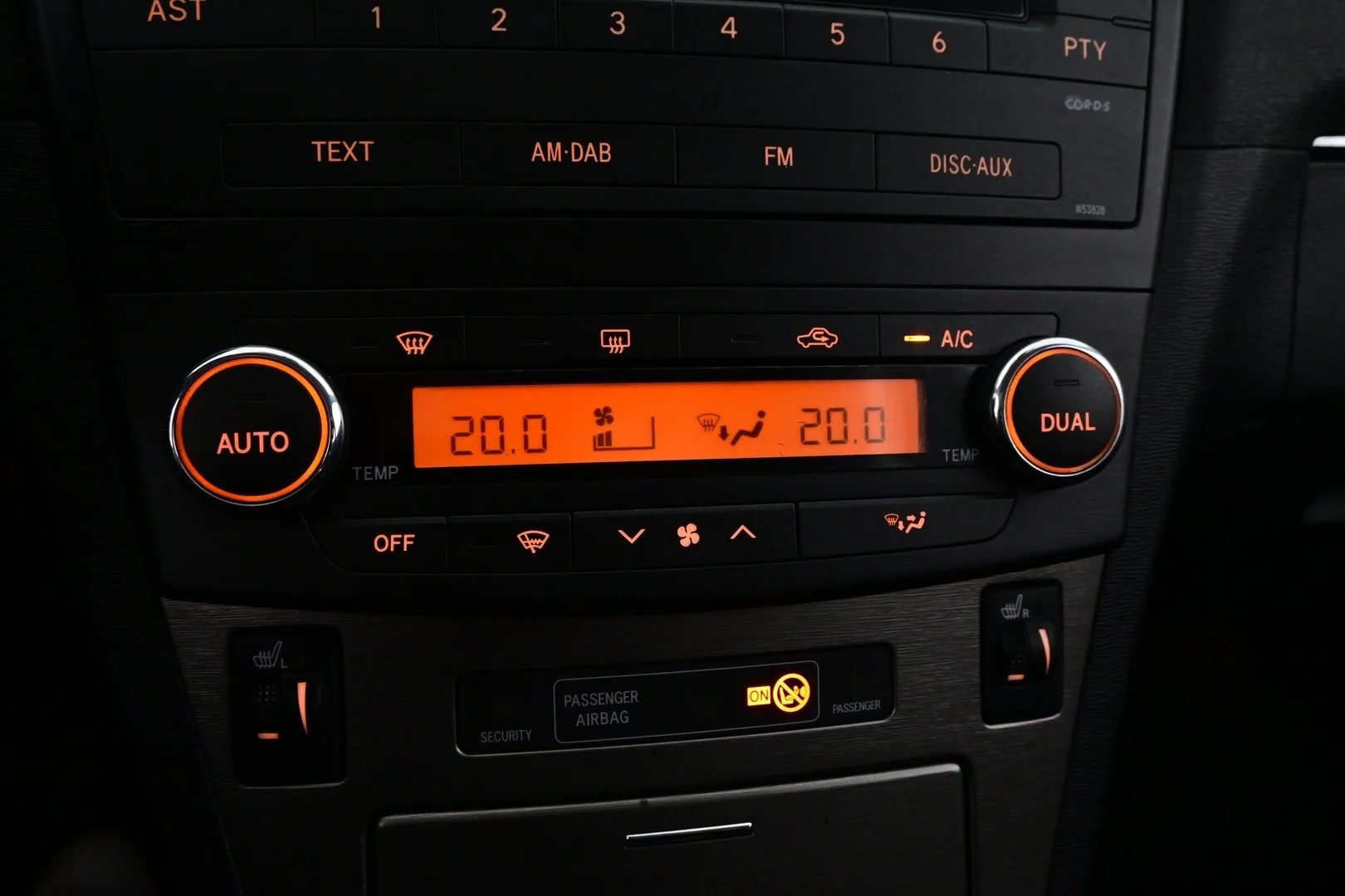 Car Image - 4cLNc6MNPvVuXLDbdnPi5v