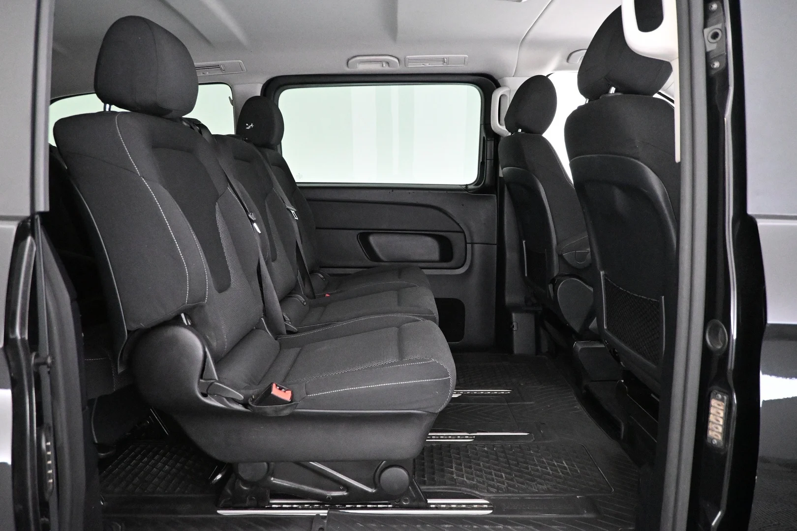 Car Image - 6VKJOyaOFZBEtN715h3iex