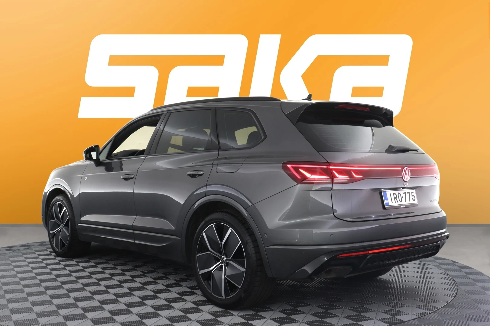 Car Image - 1ekN5JXrq9NzDKDStVcq8b