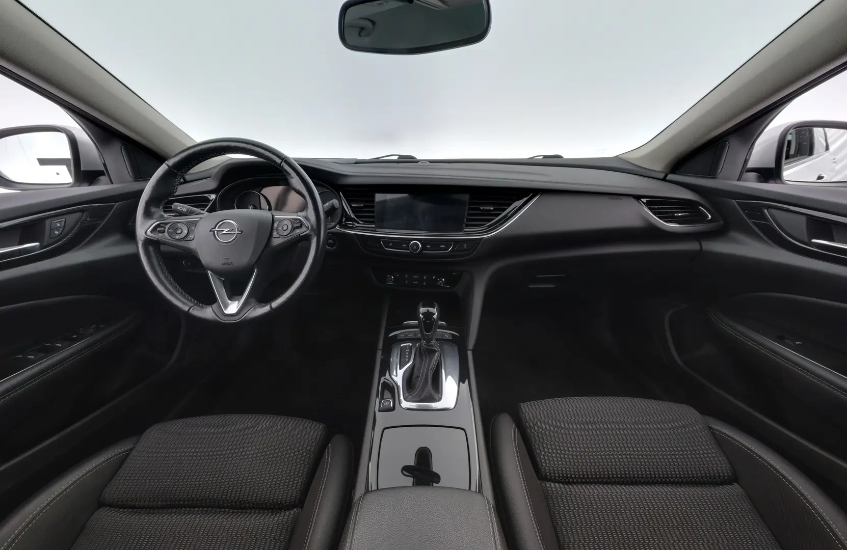 Car Image - XpRHYkZwL64DkTZc1rHvn