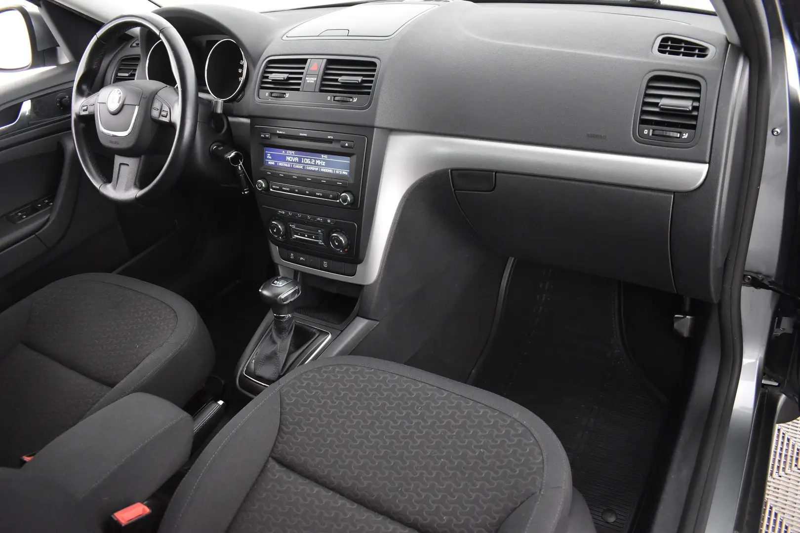 Car Image - 4R3h9hmYzpzQktl6YzLNZ7