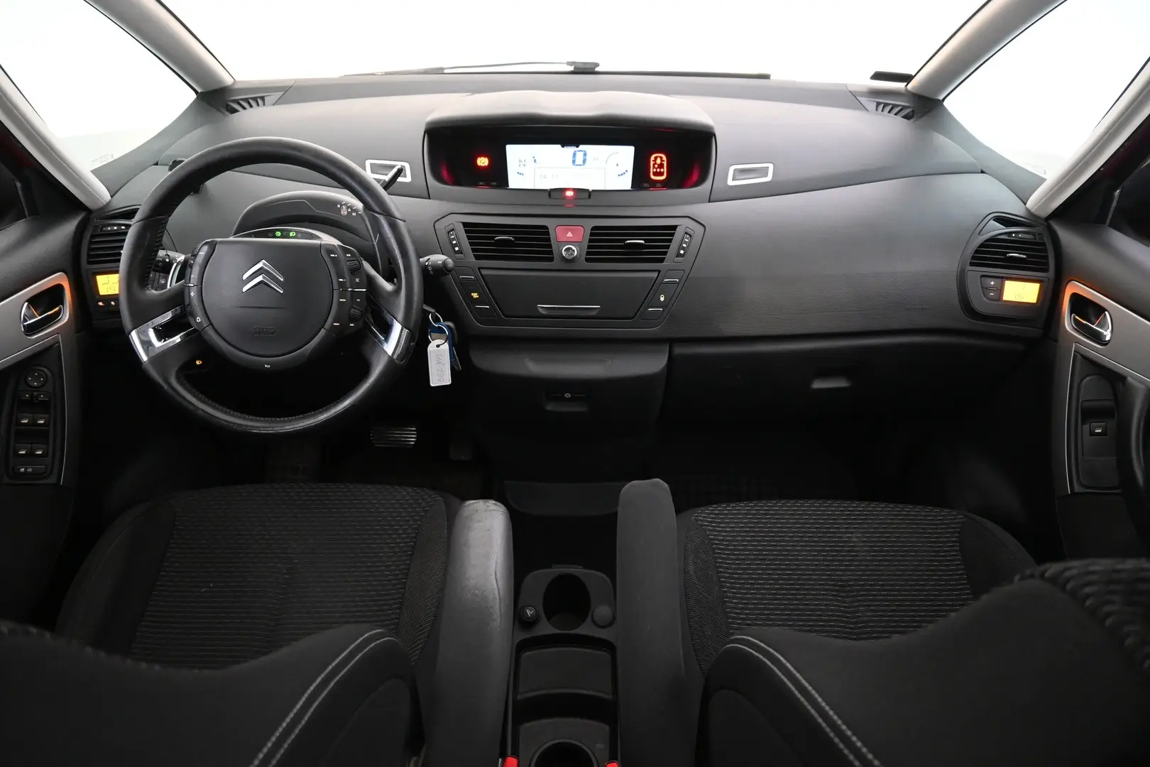 Car Image - 1xFdAt7O5dIC9szSv0Kecz