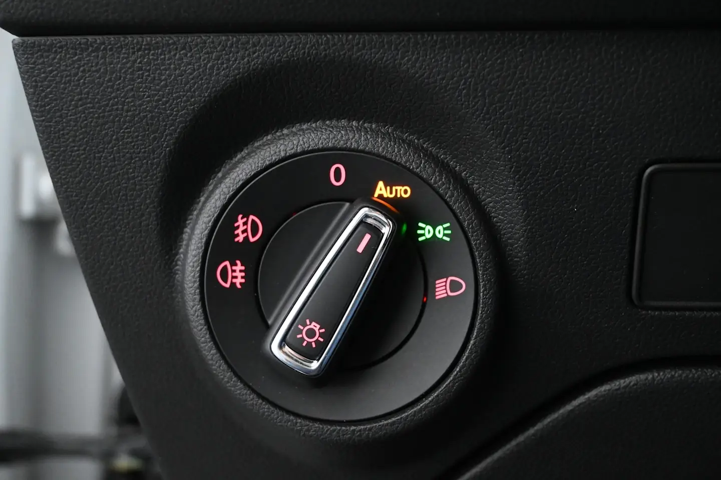 Car Image - 5gp9ZSCxfILE8Vvz5bSlpy