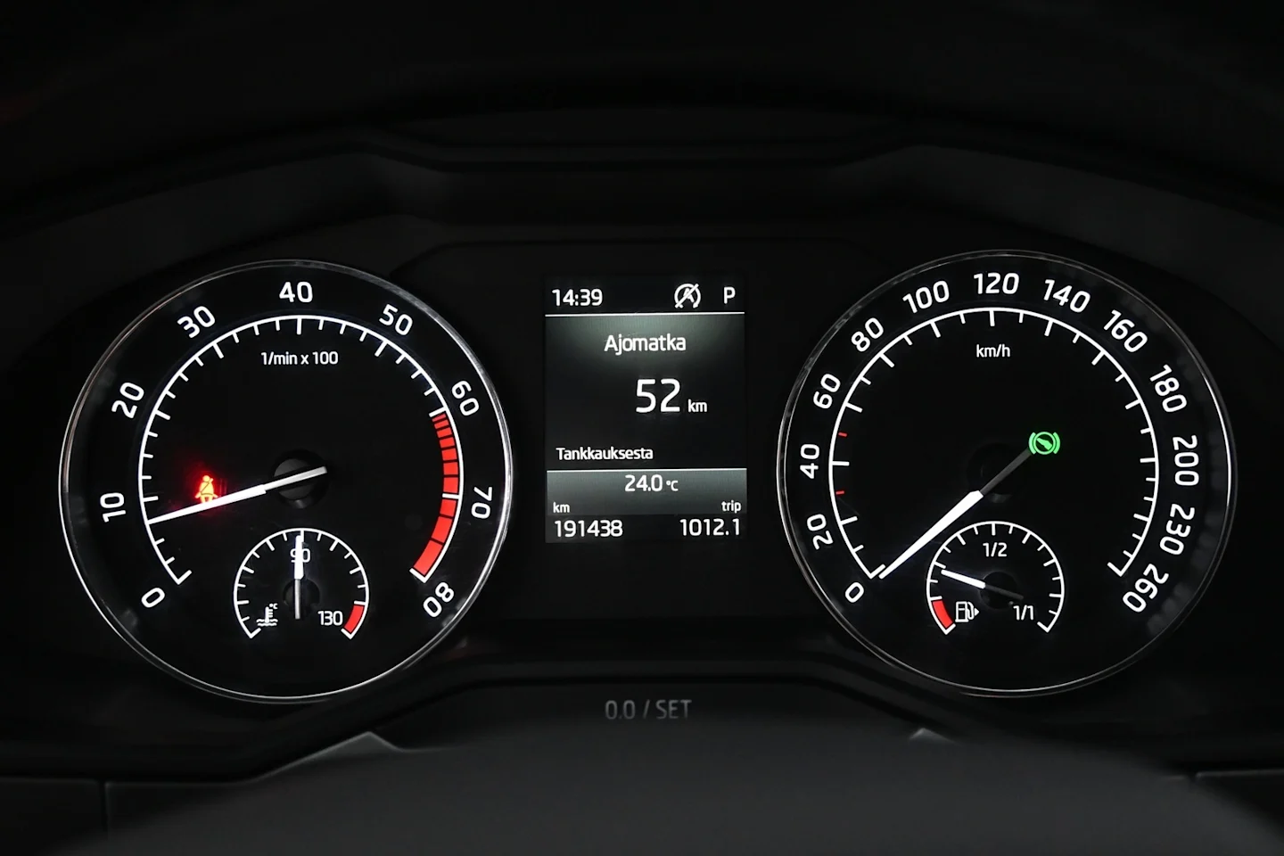 Car Image - 3pMDtqbL1vTjAJqYE414xb