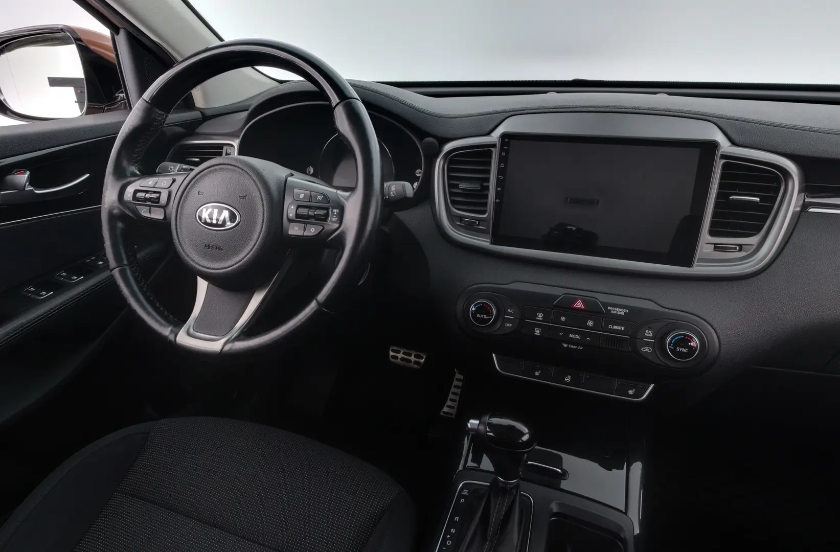 Car Image - 6SeGZeFlnh4bB6SLnQPAaA