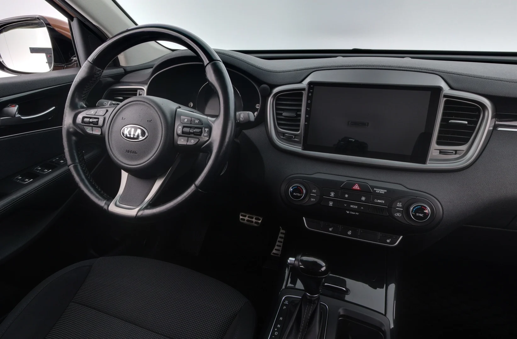 Car Image - 6SeGZeFlnh4bB6SLnQPAaA
