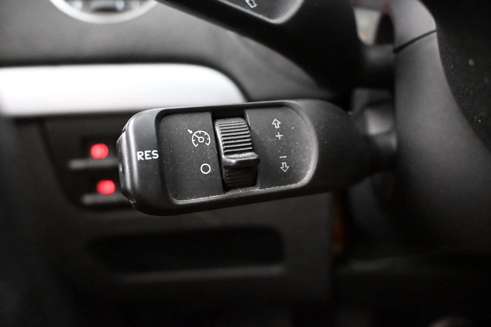 Car Image - 8WecgVIz9fuywB6VHVFkT