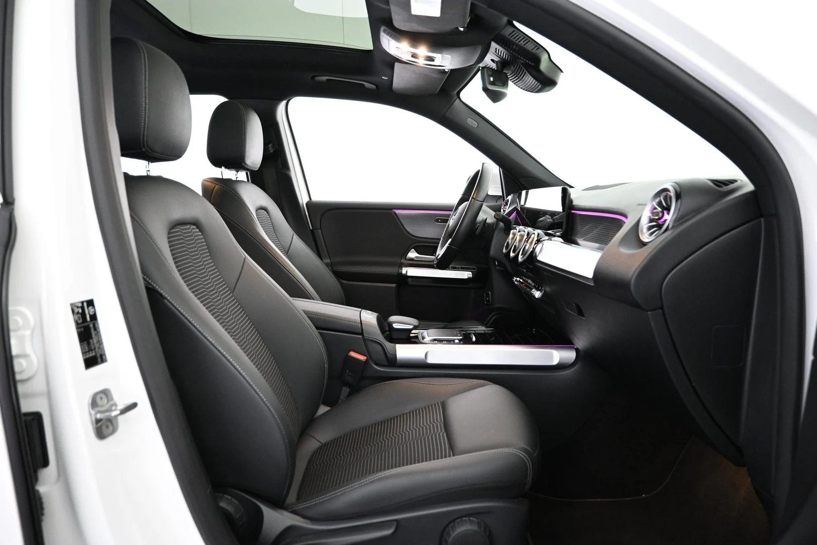 Car Image - 3LohUfKfCBNzkGm7FuEFKM