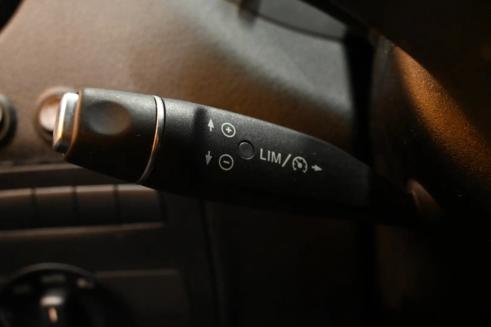 Car Image - 6e12SwmDnWu769yUGCYequ