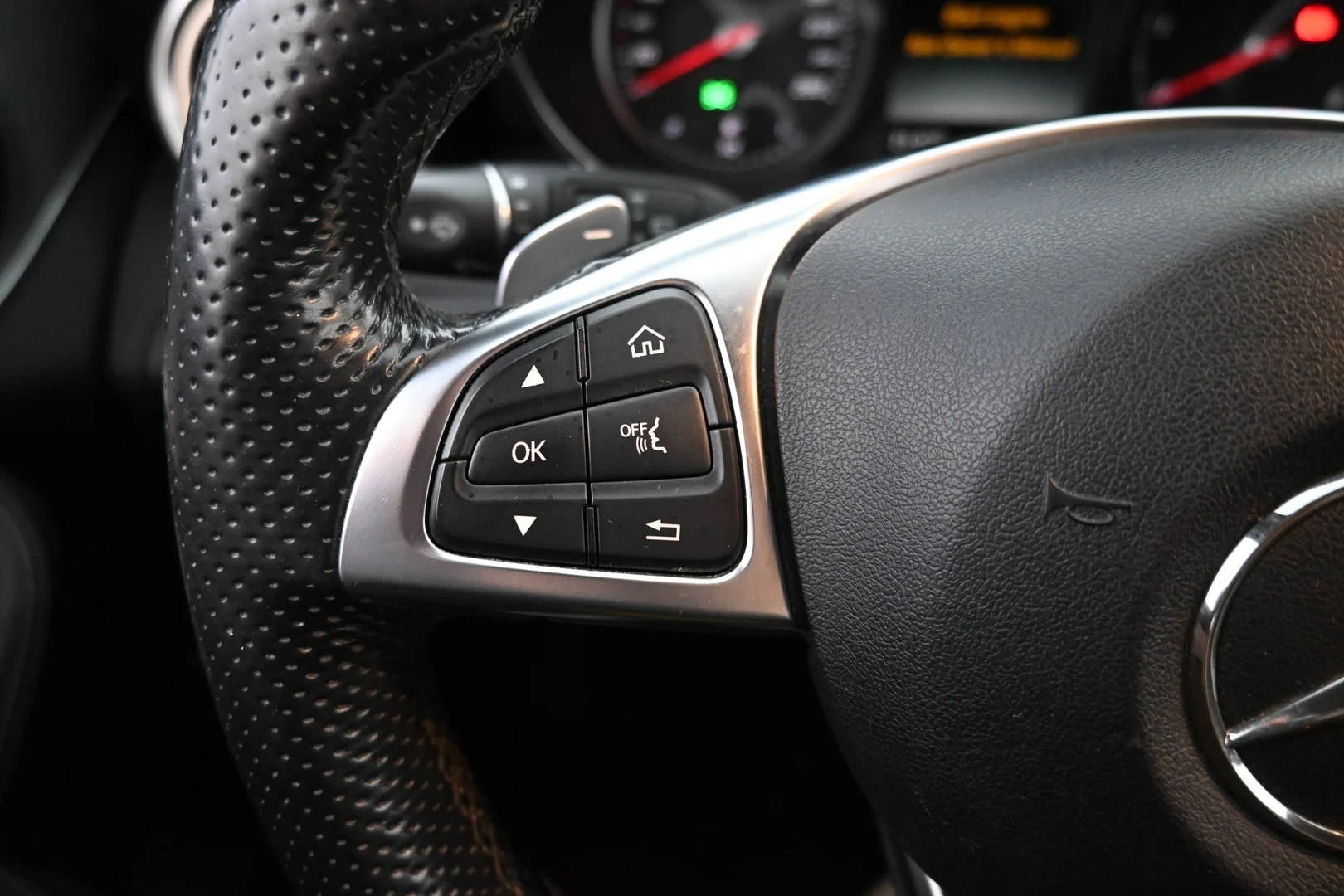 Car Image - 3BGQtIVwRMdbkTGuOJkG8x