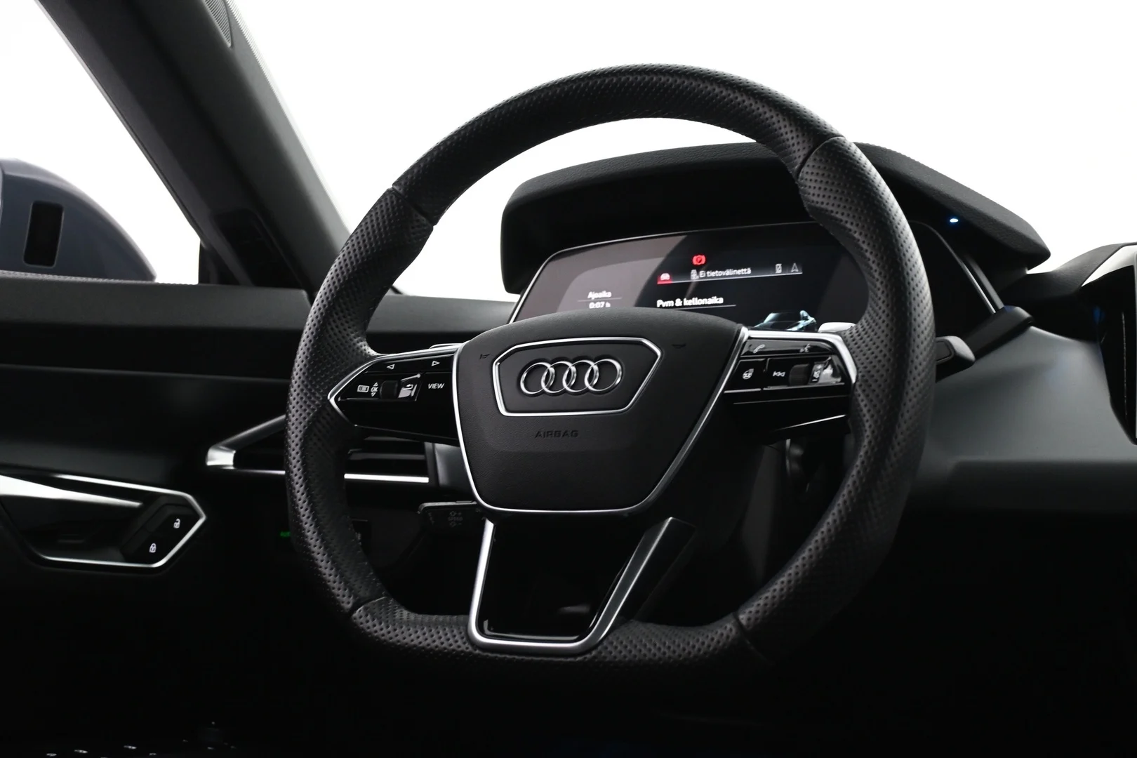 Car Image - 4fU6ahLC4Rq9tdWxlXwoXf