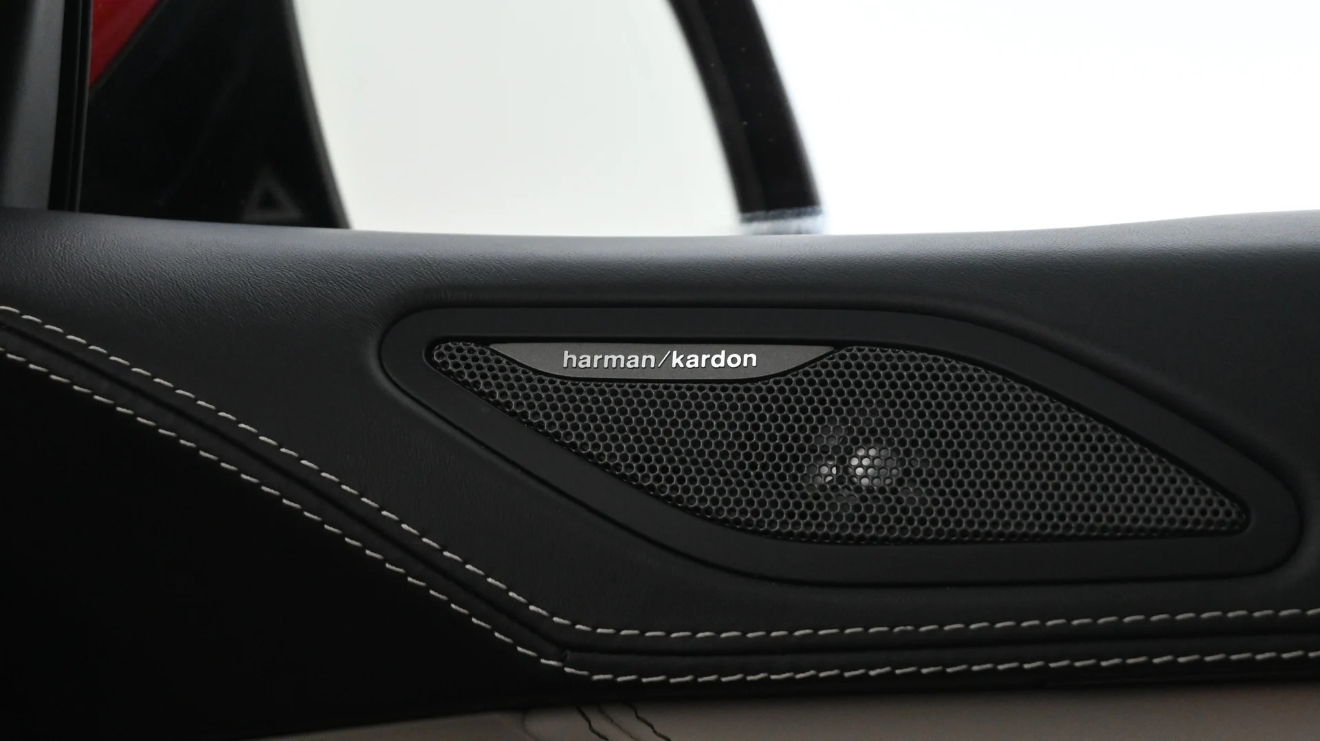 Car Image - 7LdyuK812kDRzoSNNe7OPS