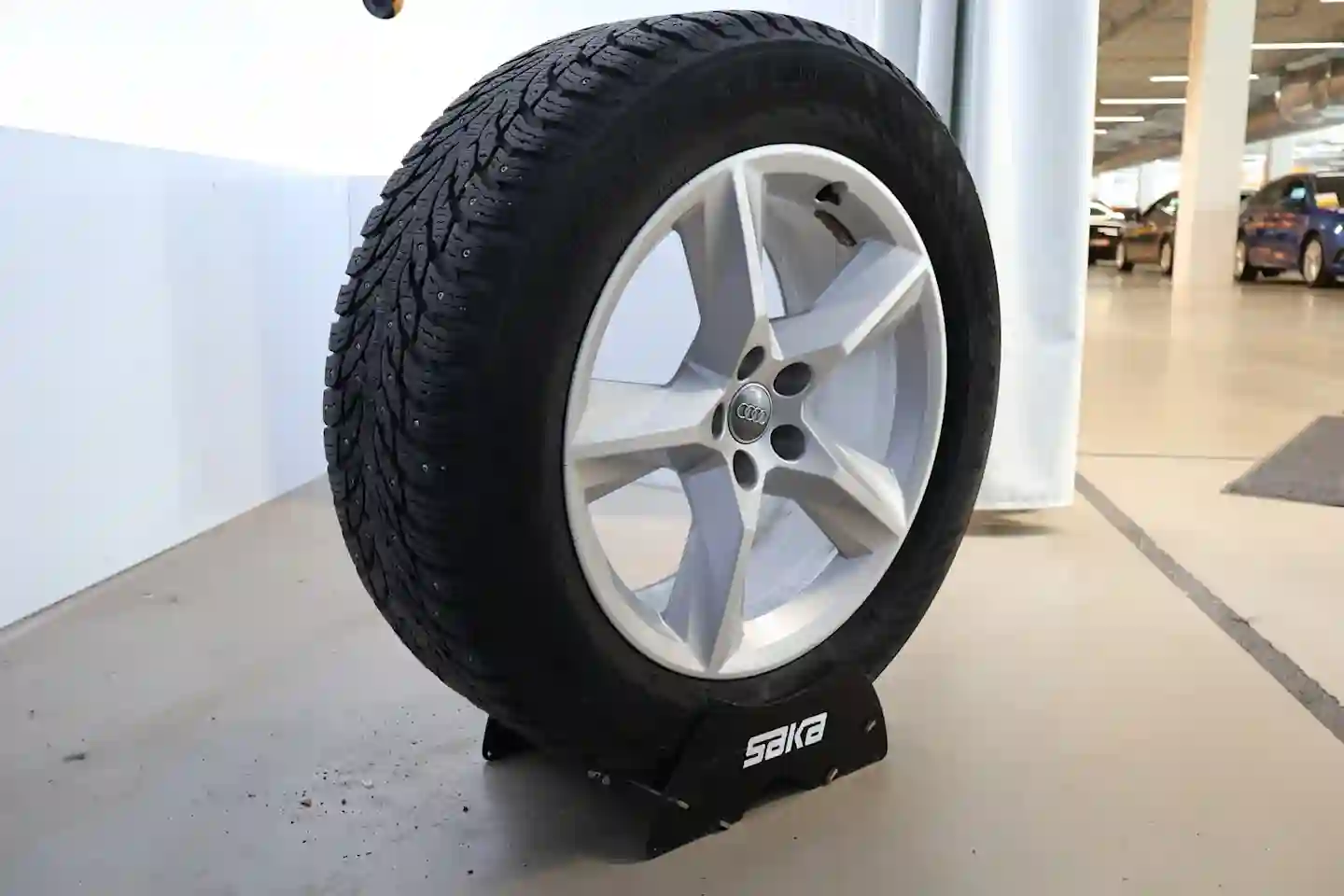 Car Image - 3zCw0Sth6BKwiQeEWDL33D