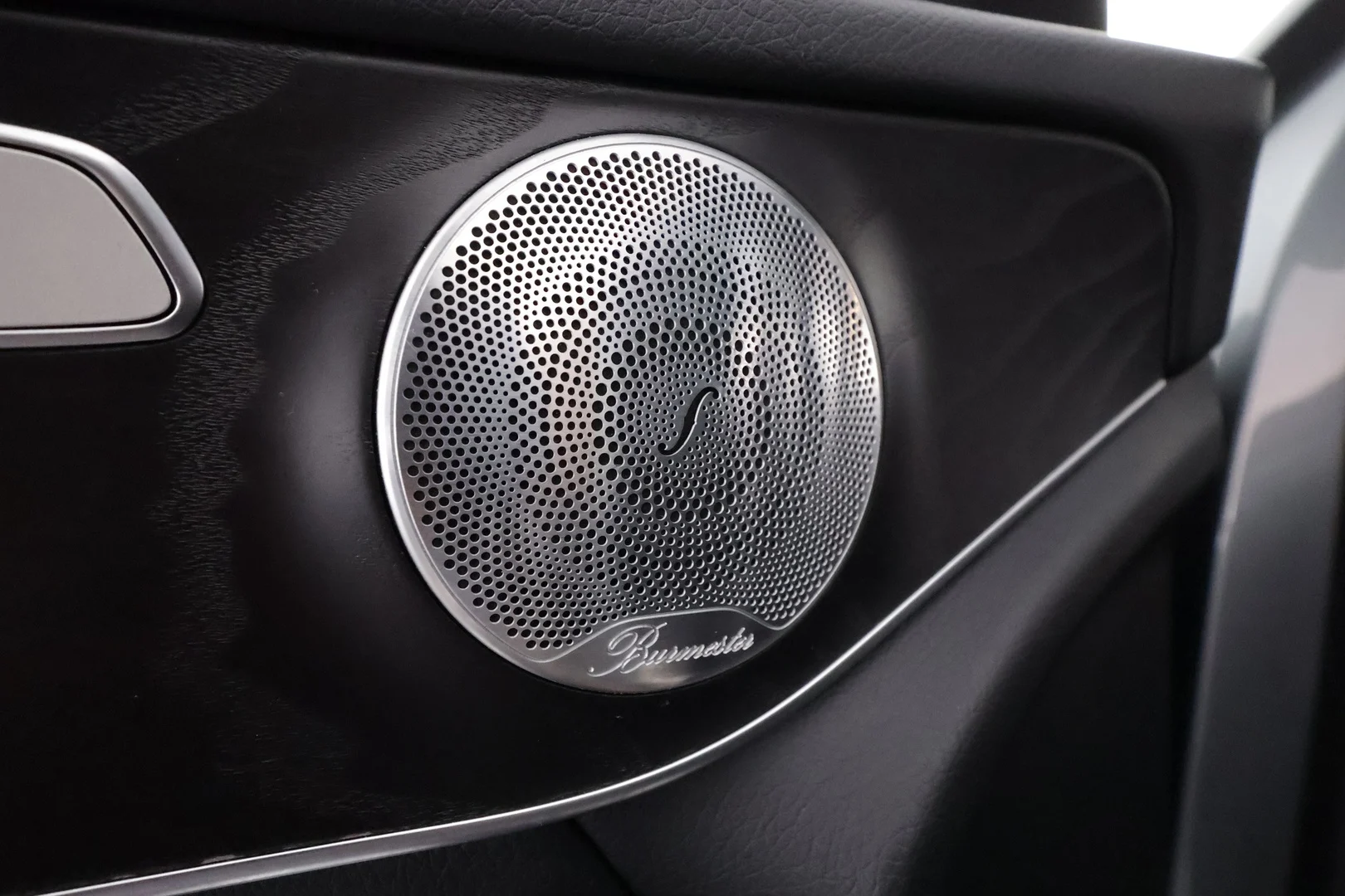 Car Image - Rnz8AImhZFKbPNFxjTtAV