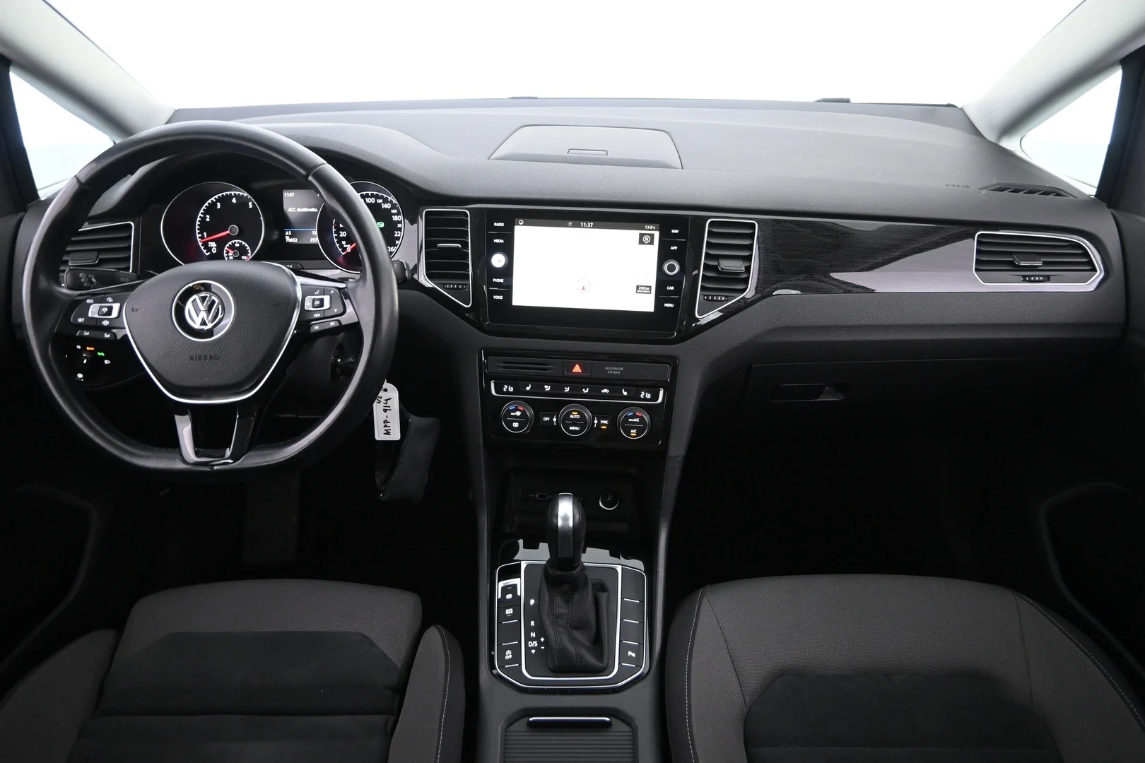 Car Image - 1AYyg5kIrKfl1UJXG73R1u