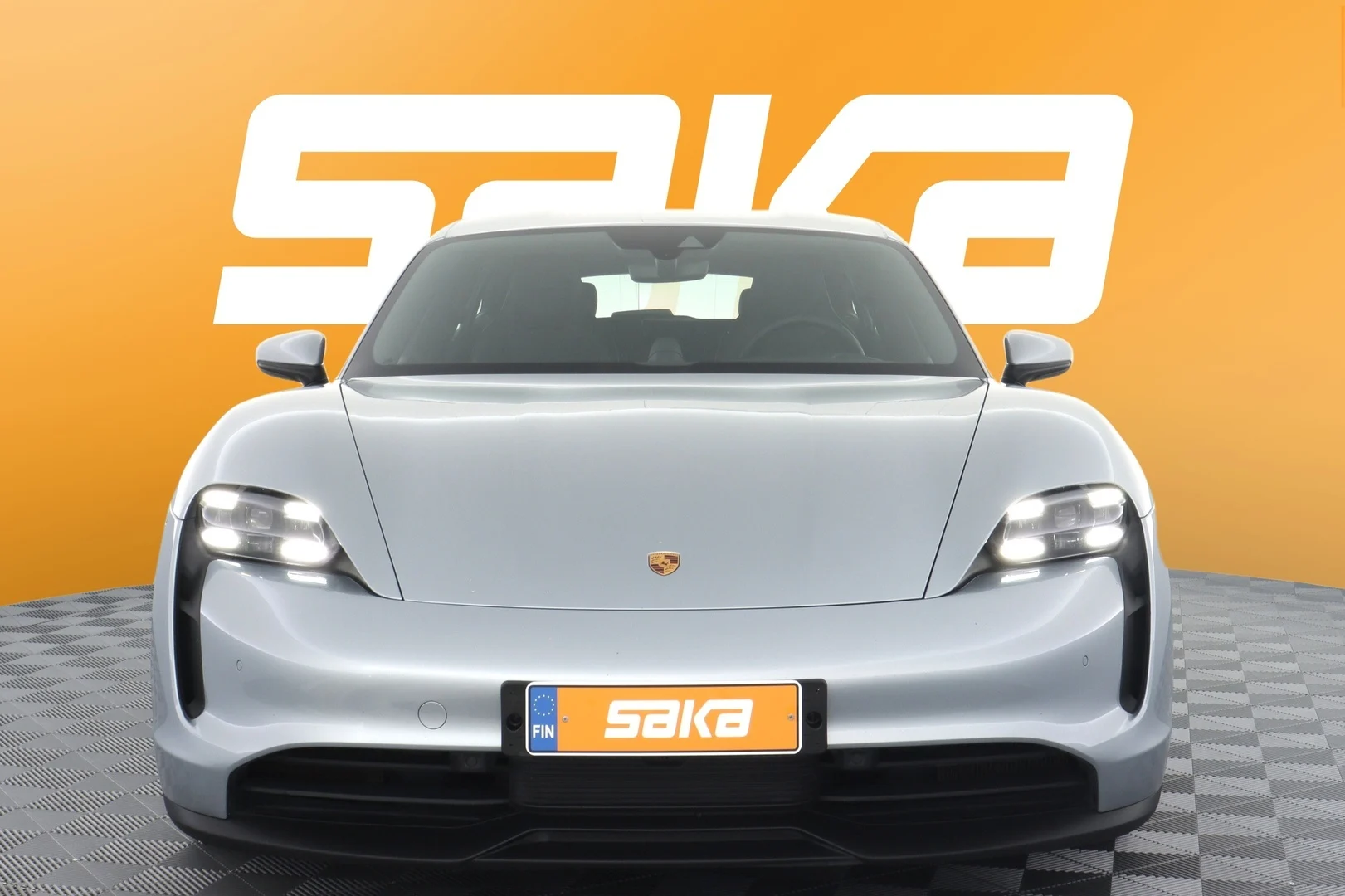 Car Image - 7gqVIbpeOpAEBxIp3pHFzU
