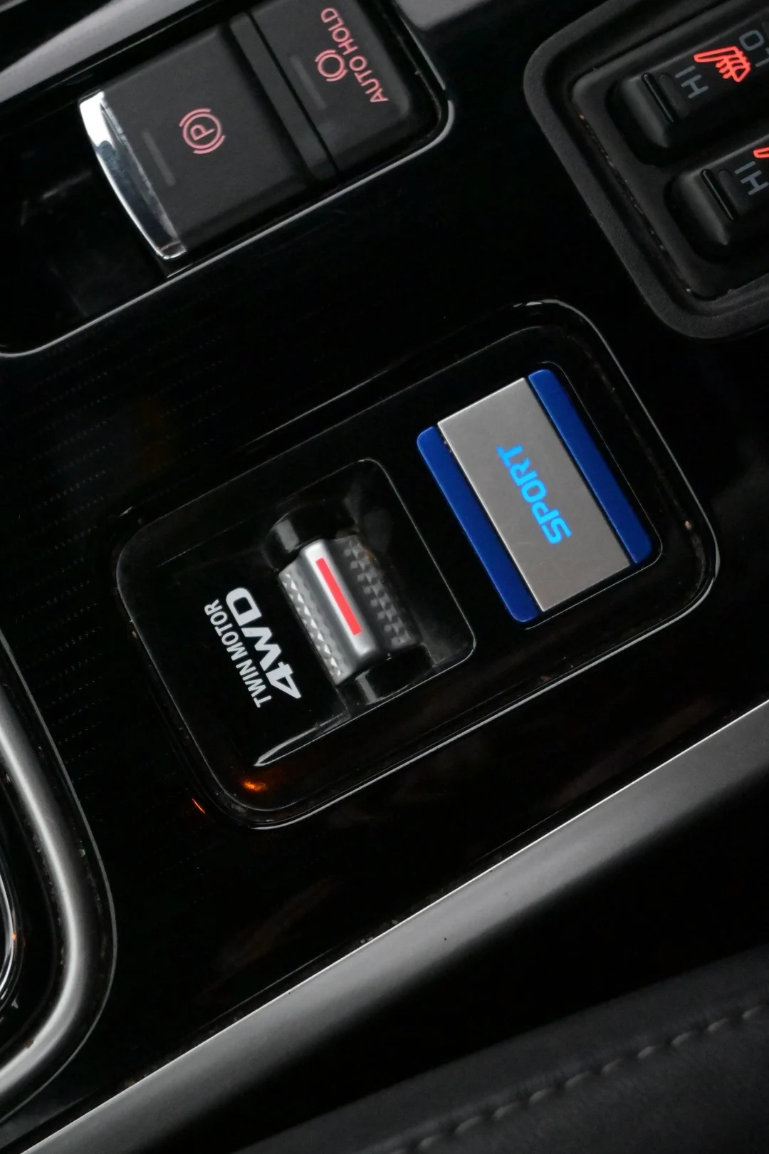 Car Image - 2oZ4Uc8nJ8RctFQBJE36MF