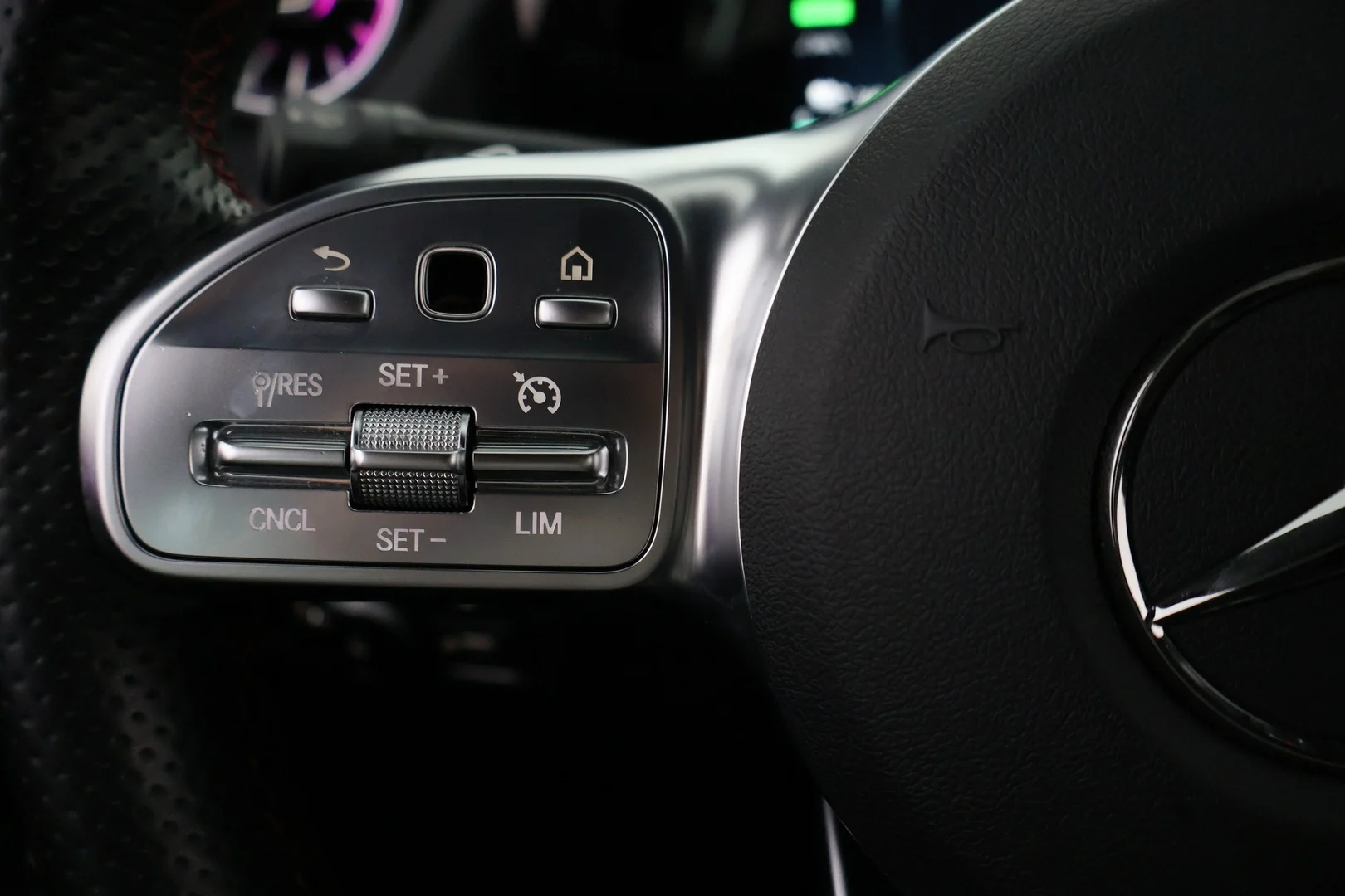Car Image - 3ZDpOqvQDpwuSDrijrTvIJ