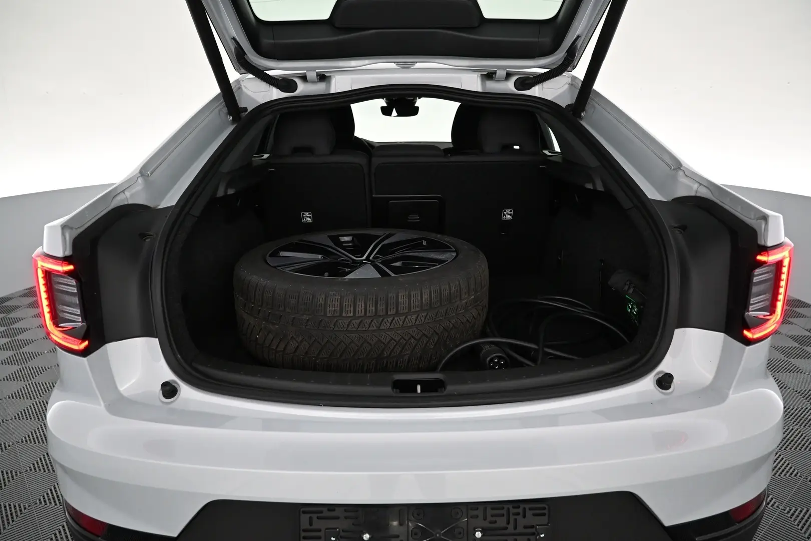 Car Image - 3BtcKY4oLzuF8sVJ91kXfh