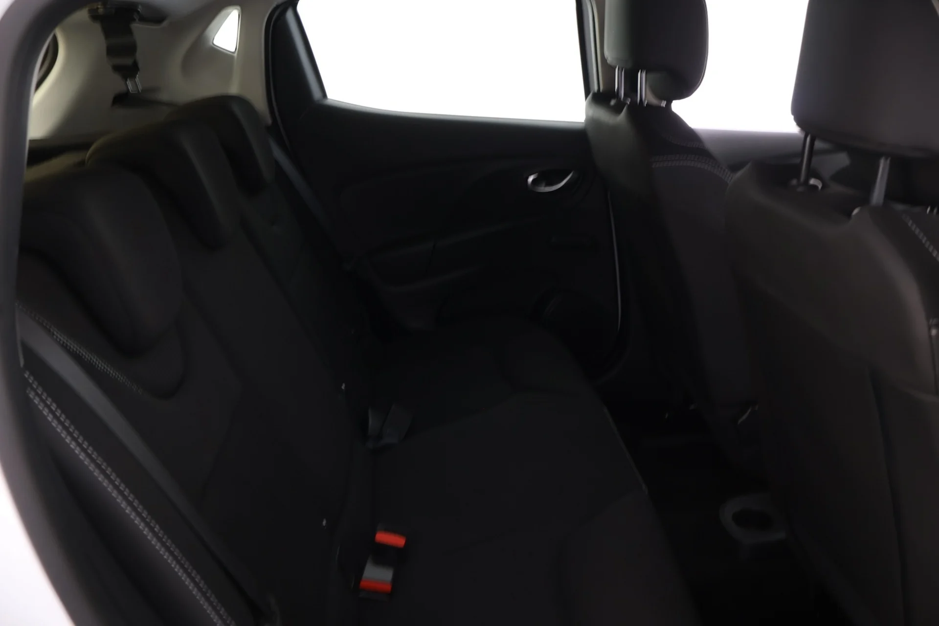 Car Image - 1KbG6rAYnoddXTHEFgBUAQ