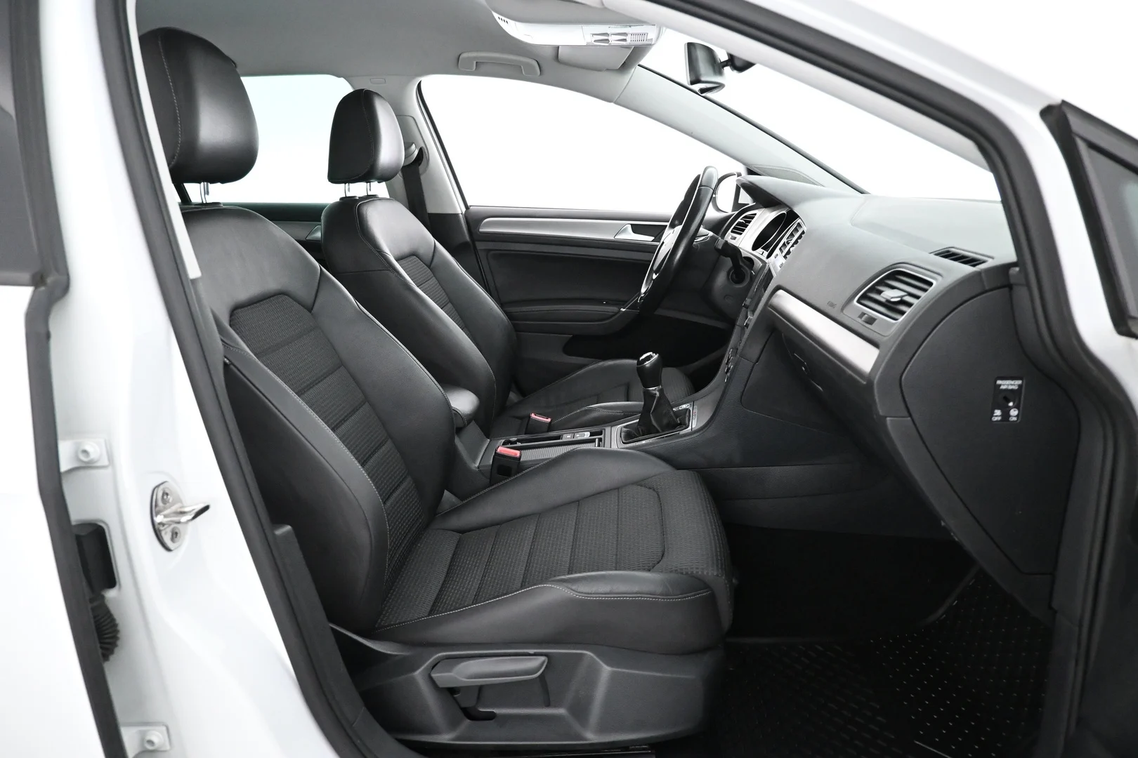 Car Image - 2ufvsnnxrVduYFEP0Vq4dH