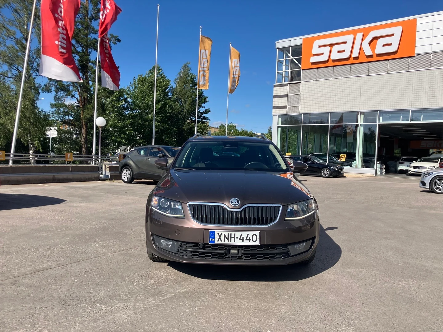 Car Image - 7r4JnTlrFq7YzJr8c2fRI6