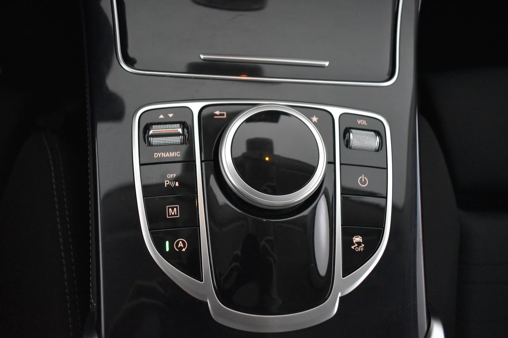 Car Image - g46bAwuS3czKpXLLlibKB