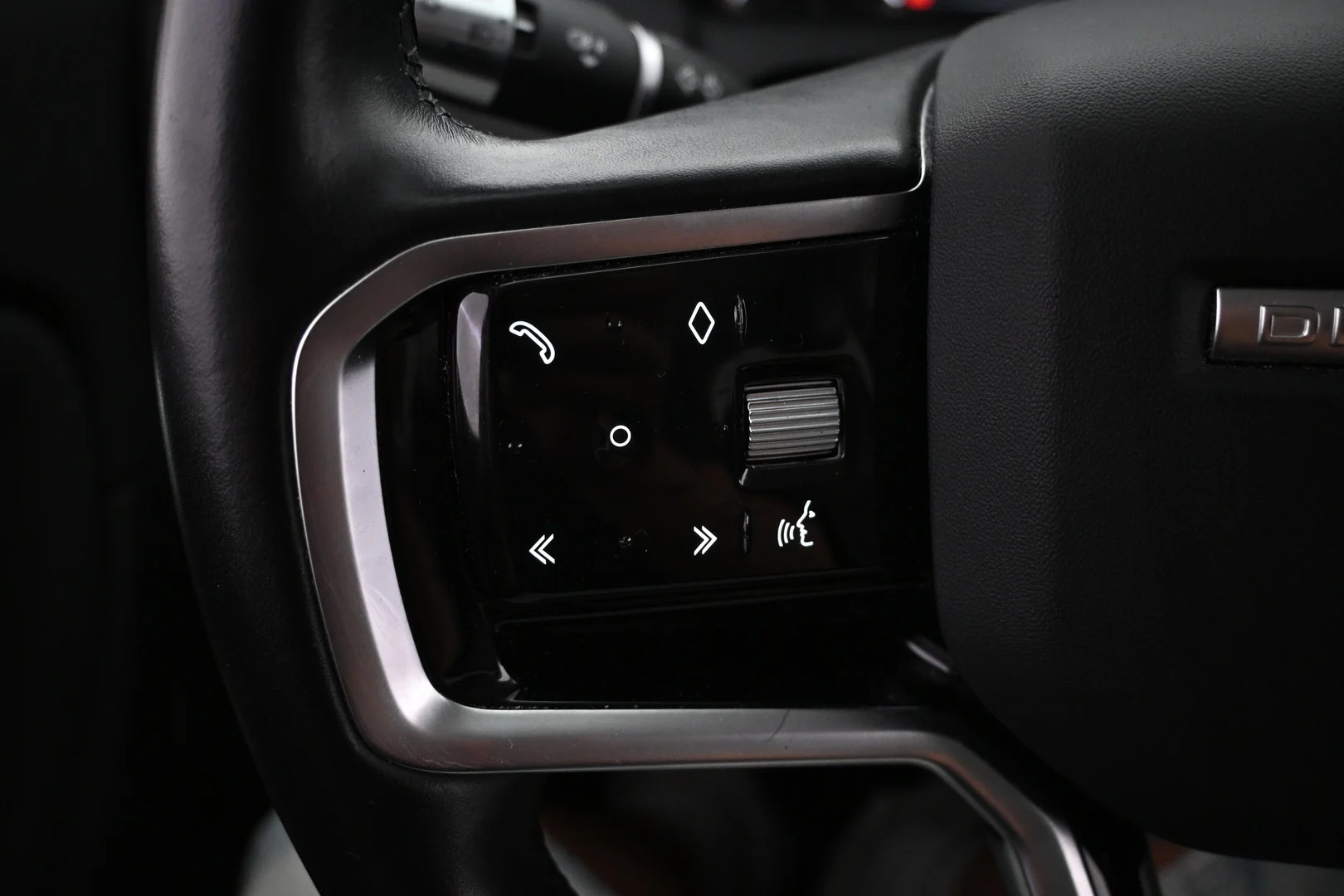 Car Image - 23uYb7cN3qvvPHAmEZiyLR