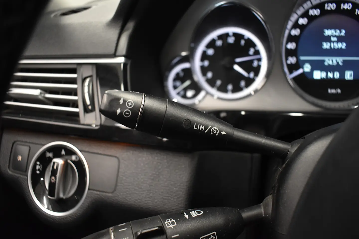 Car Image - 7GsNynn5njjkXayuJrk2b6