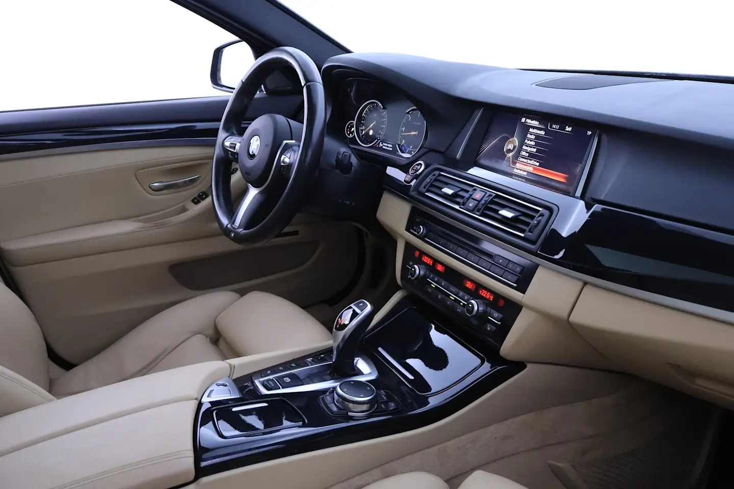 Car Image - 4ADxpjE6s96v1gNDWMPL08