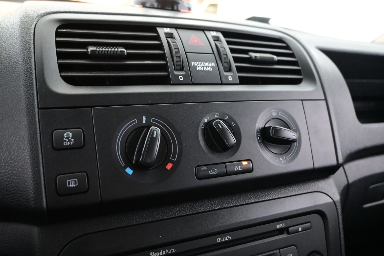 Car Image - 5ZWw5L1aQYIxjL74XygIaX