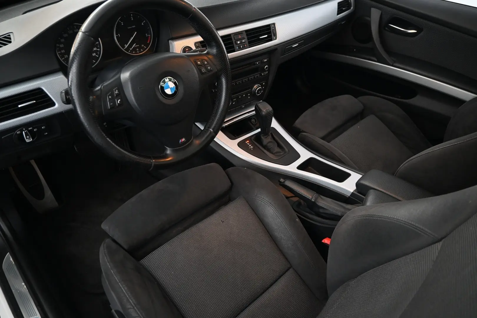 Car Image - 1iYP7cfEd8FWCTWdrMyzLu