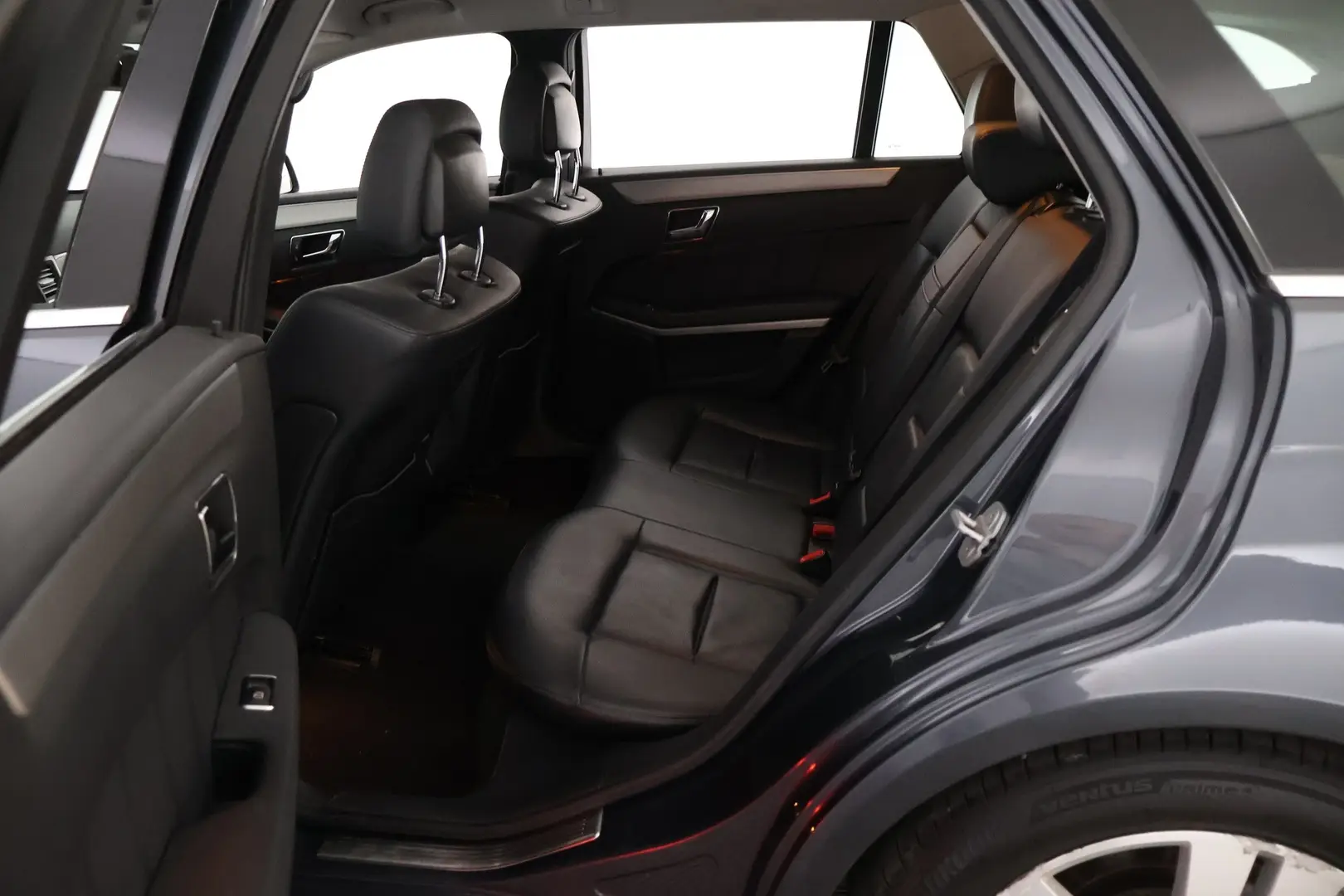Car Image - gy1u4SJdgv4gF8thdclPm