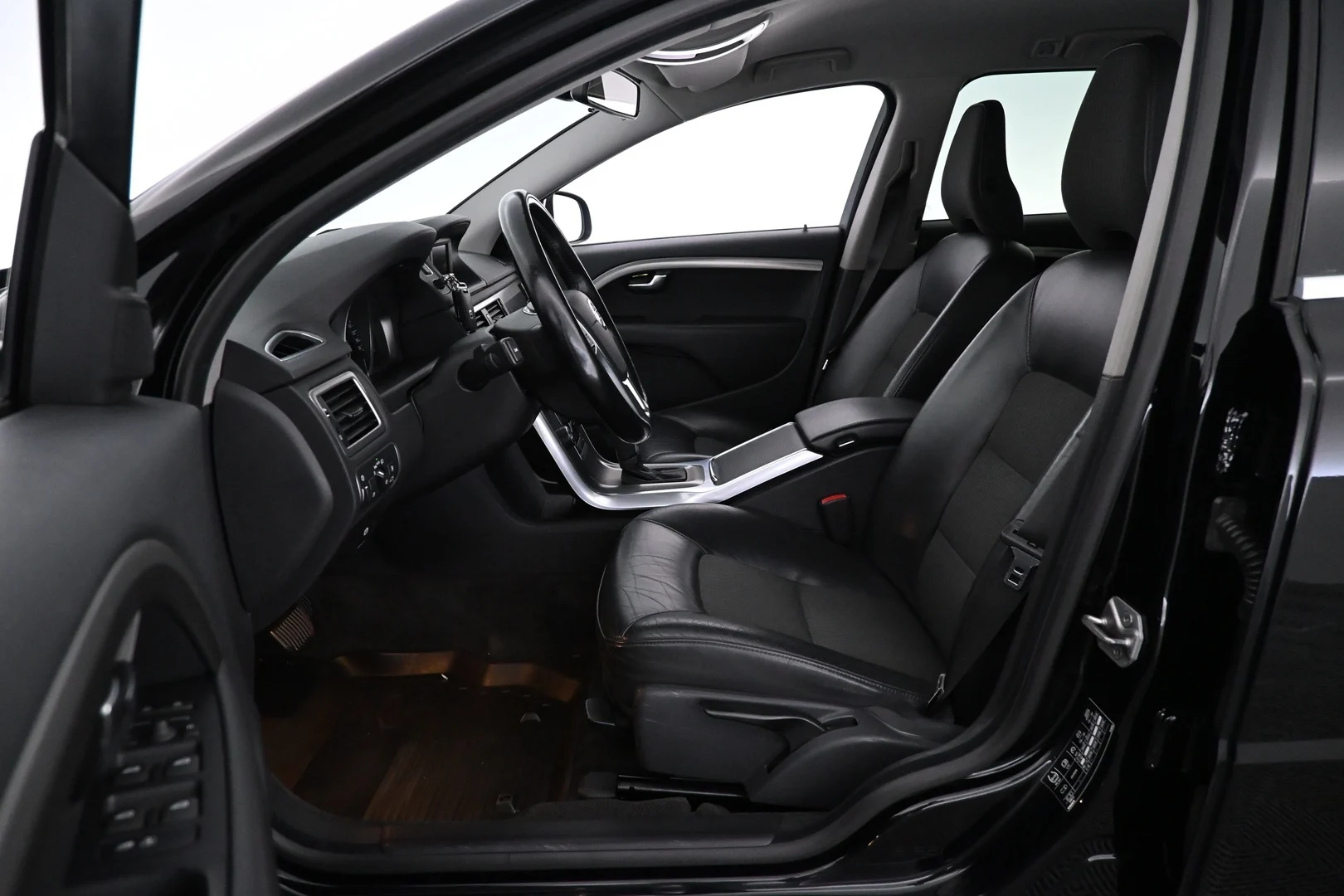 Car Image - 4Lg57iBolb09Vd9nrwFZVU