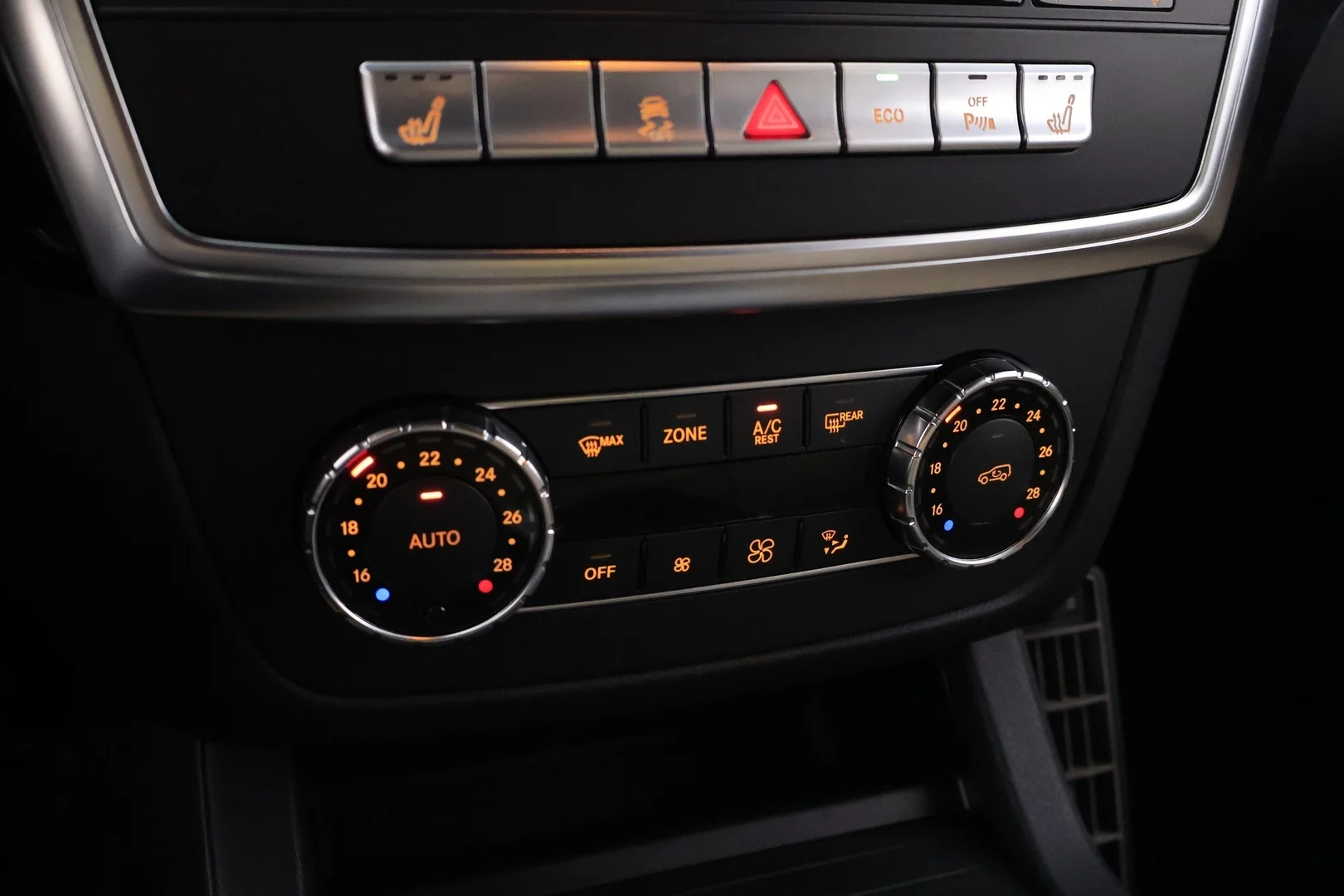 Car Image - 5oBBo2rcucENeE1DA7YqVG