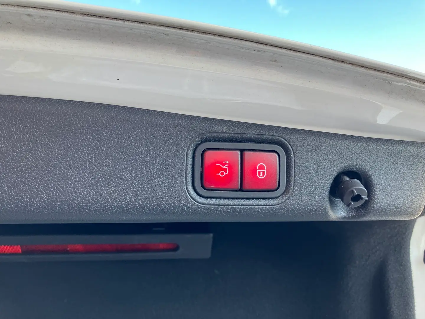 Car Image - 4N6BhU8ahzxI09MTIzBx4S