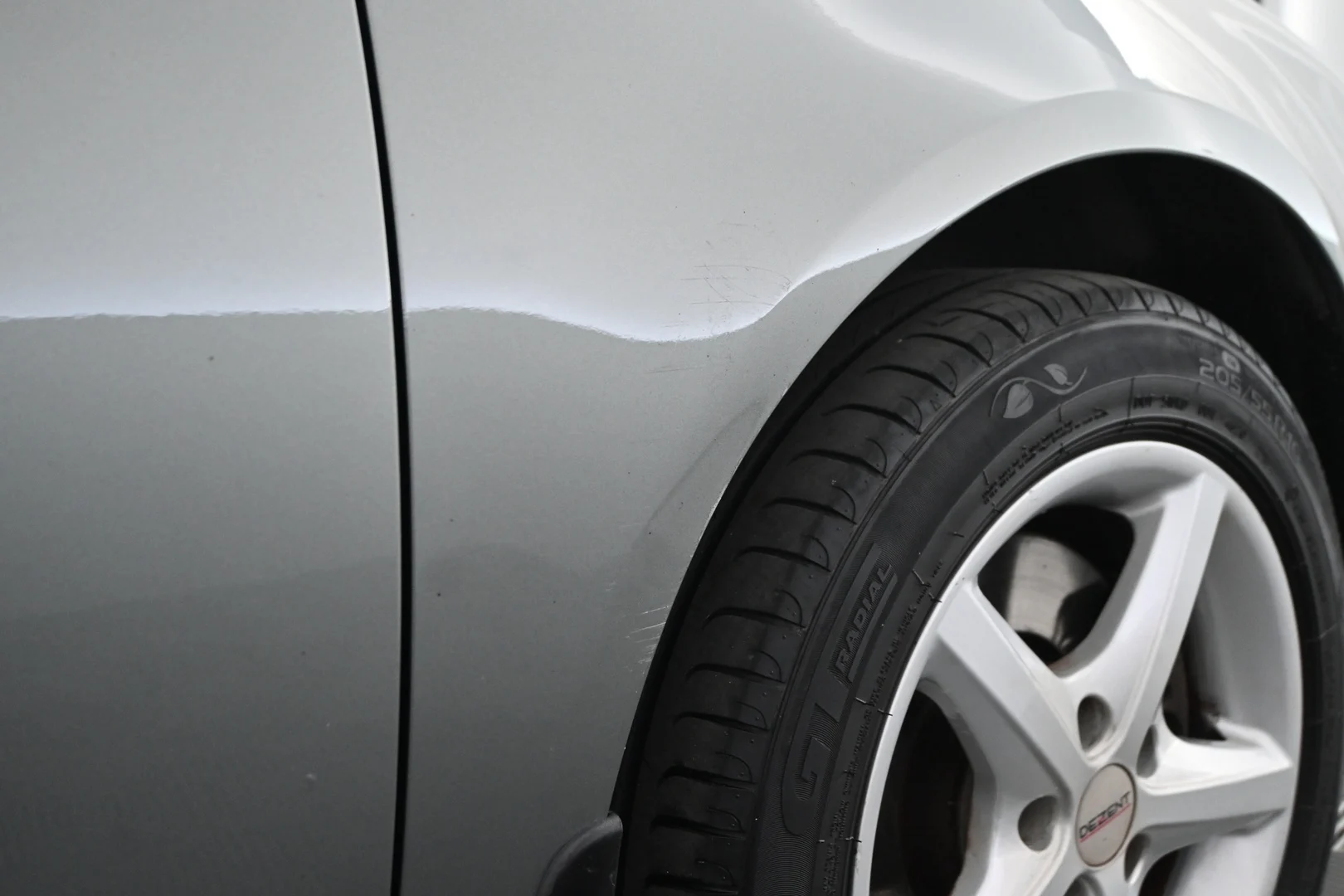 Car Image - 31mICo9XjHM5BUxG49eWpY