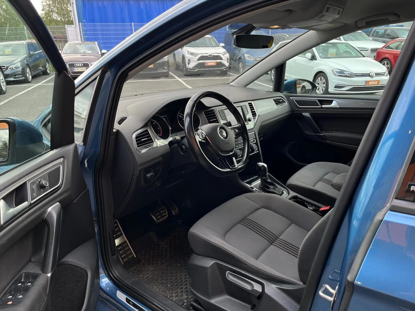 Car Image - 5g9uiF9lJPFqLoWO1YFrBs