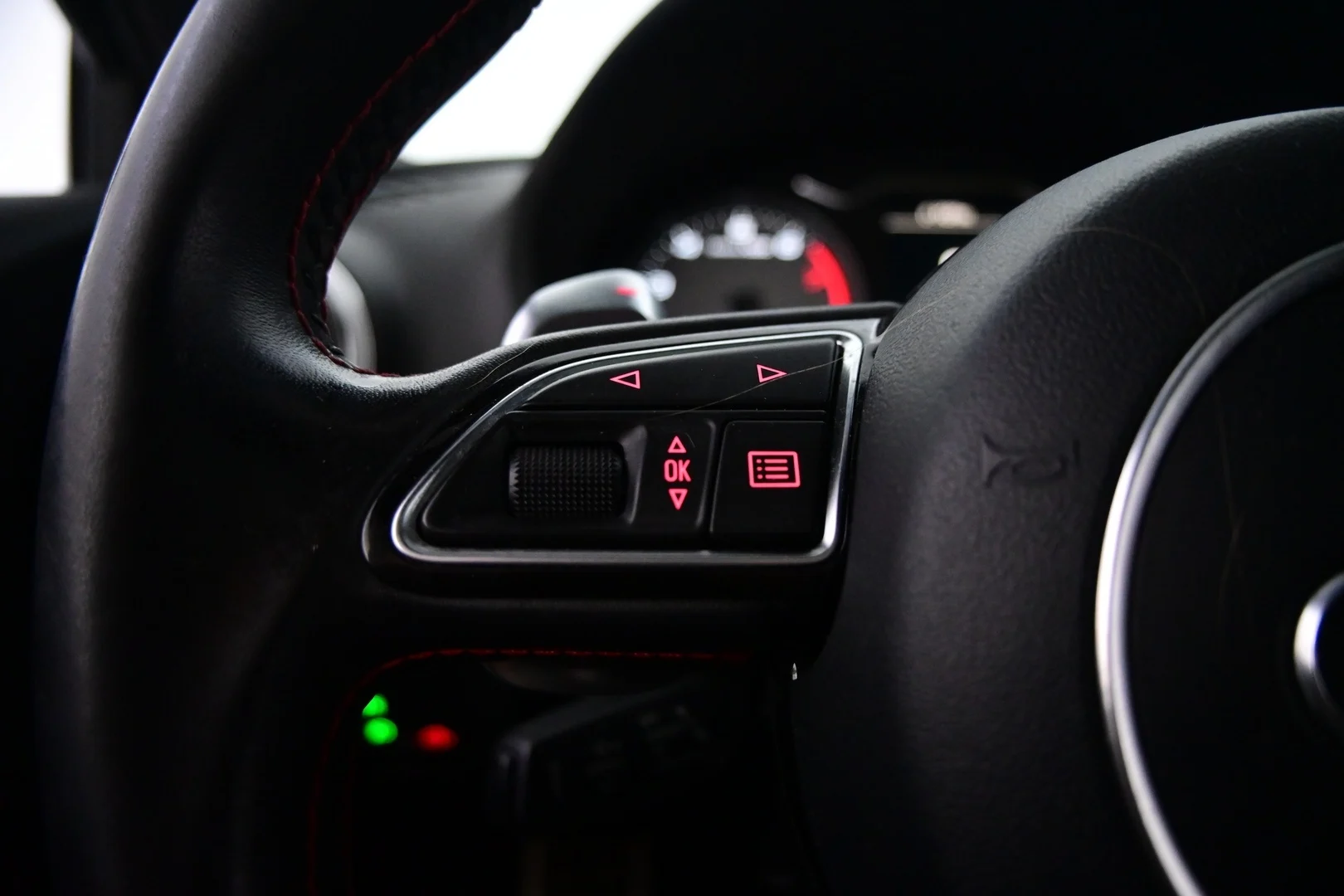 Car Image - 1YbHLCdSPqmgdphdeYn5O4