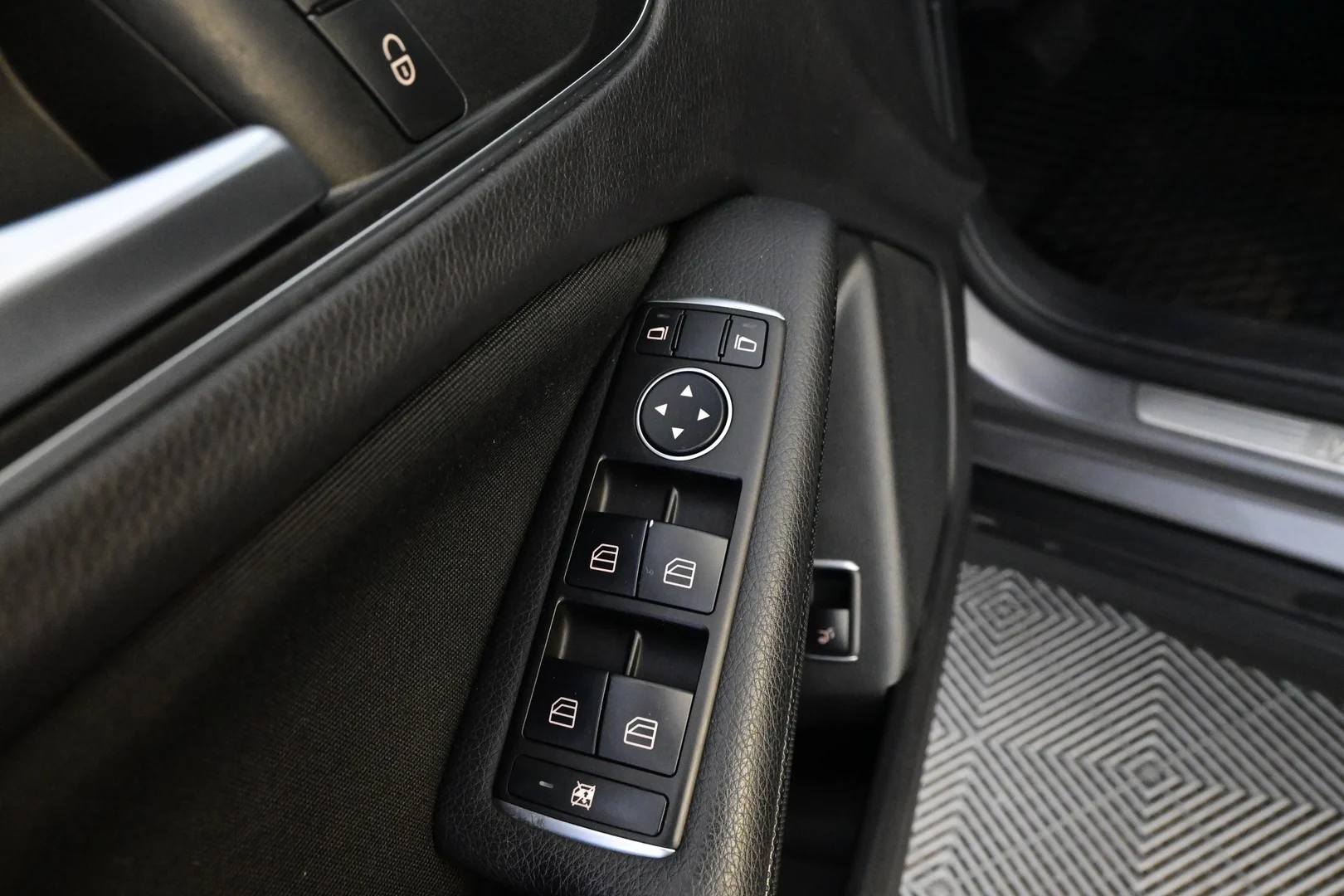 Car Image - 5fvvoCvM2OBhg8MeN0VVkt