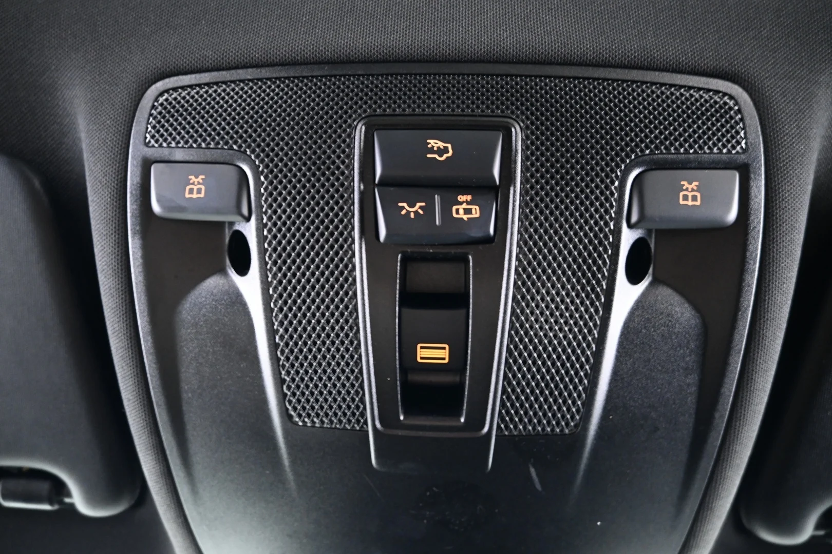 Car Image - 0d0X5v9xQsOZJfiD50Pxg
