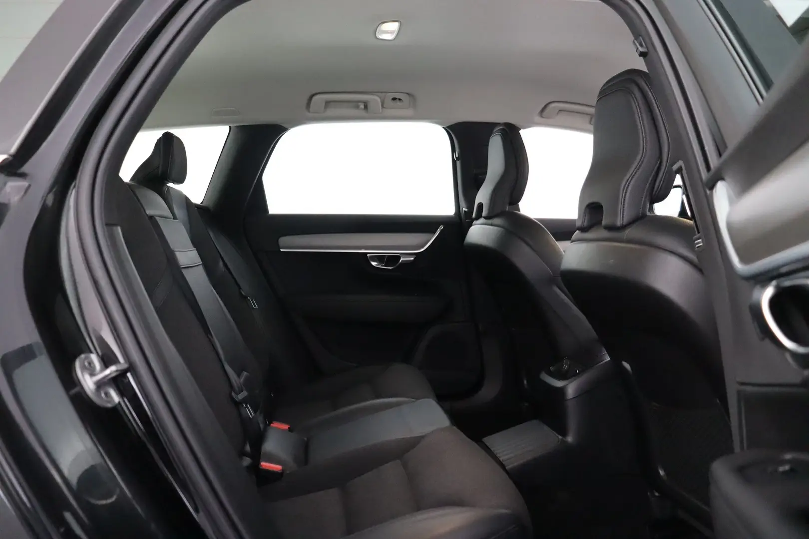 Car Image - 2kezrV2pK5hZkMezTDL0d3