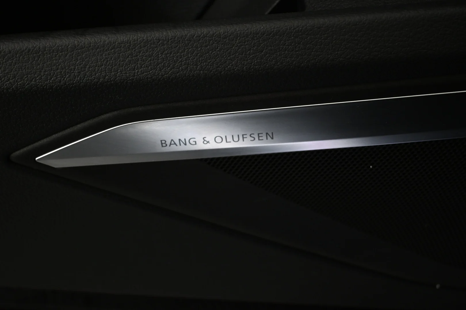 Car Image - j4MOEiYWG9vehRUY2Xqvm
