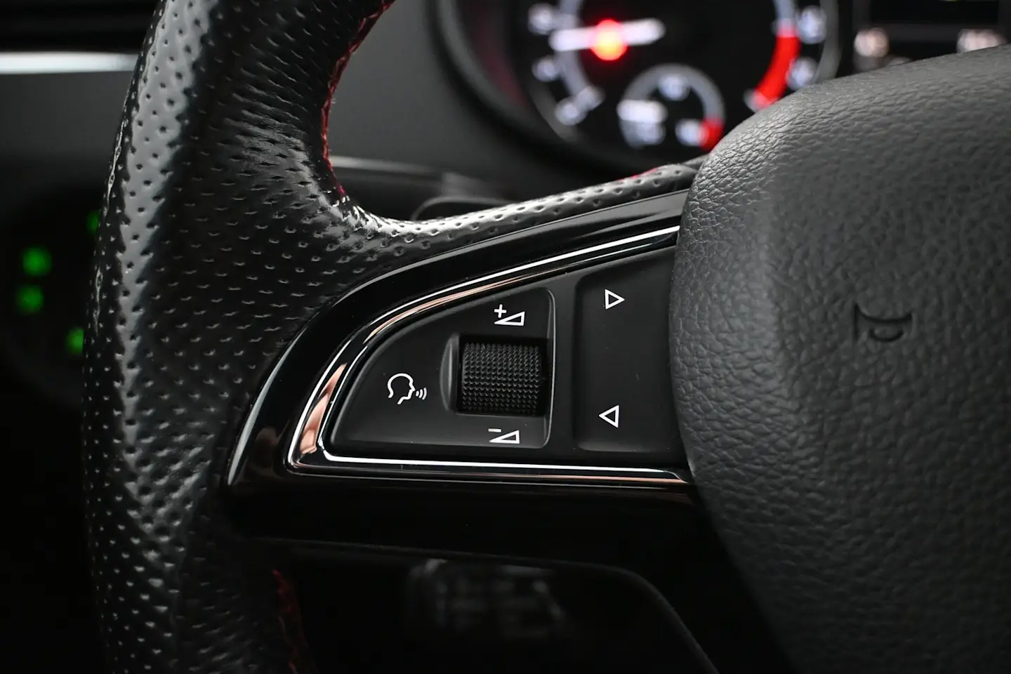 Car Image - 5n3nk1eejt6btCBB6OgML7