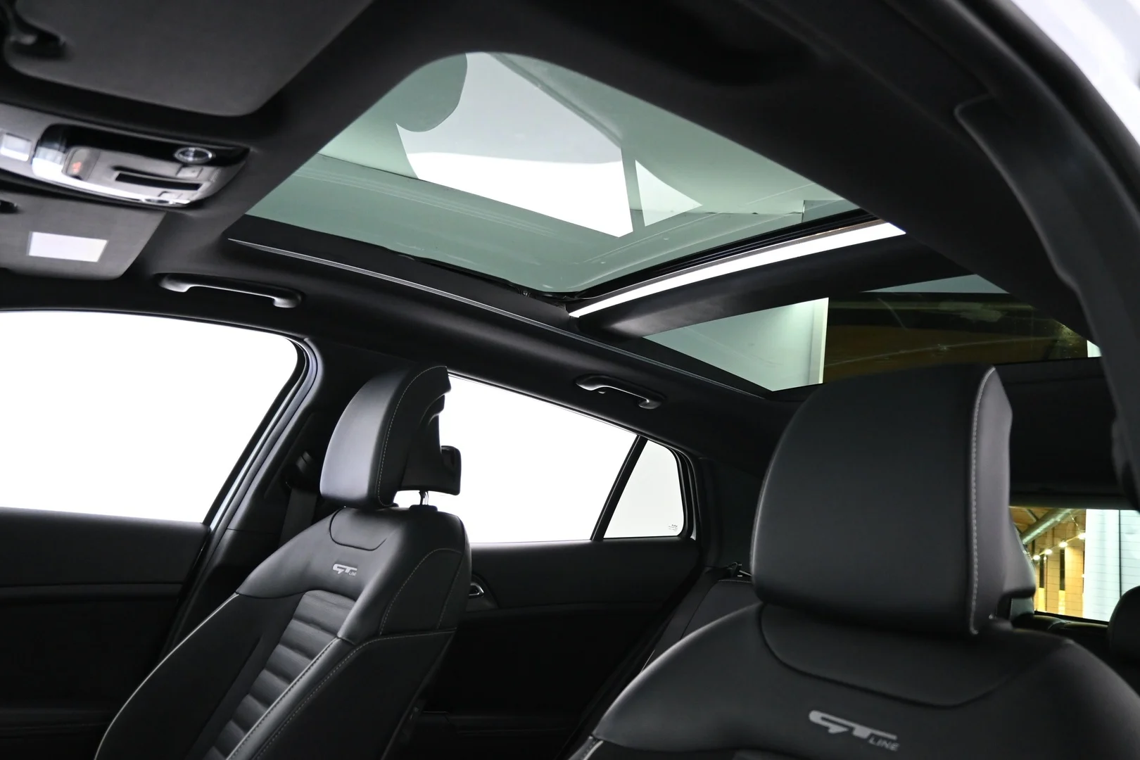 Car Image - WLSbbEJ29XlgDPDgLlyNU