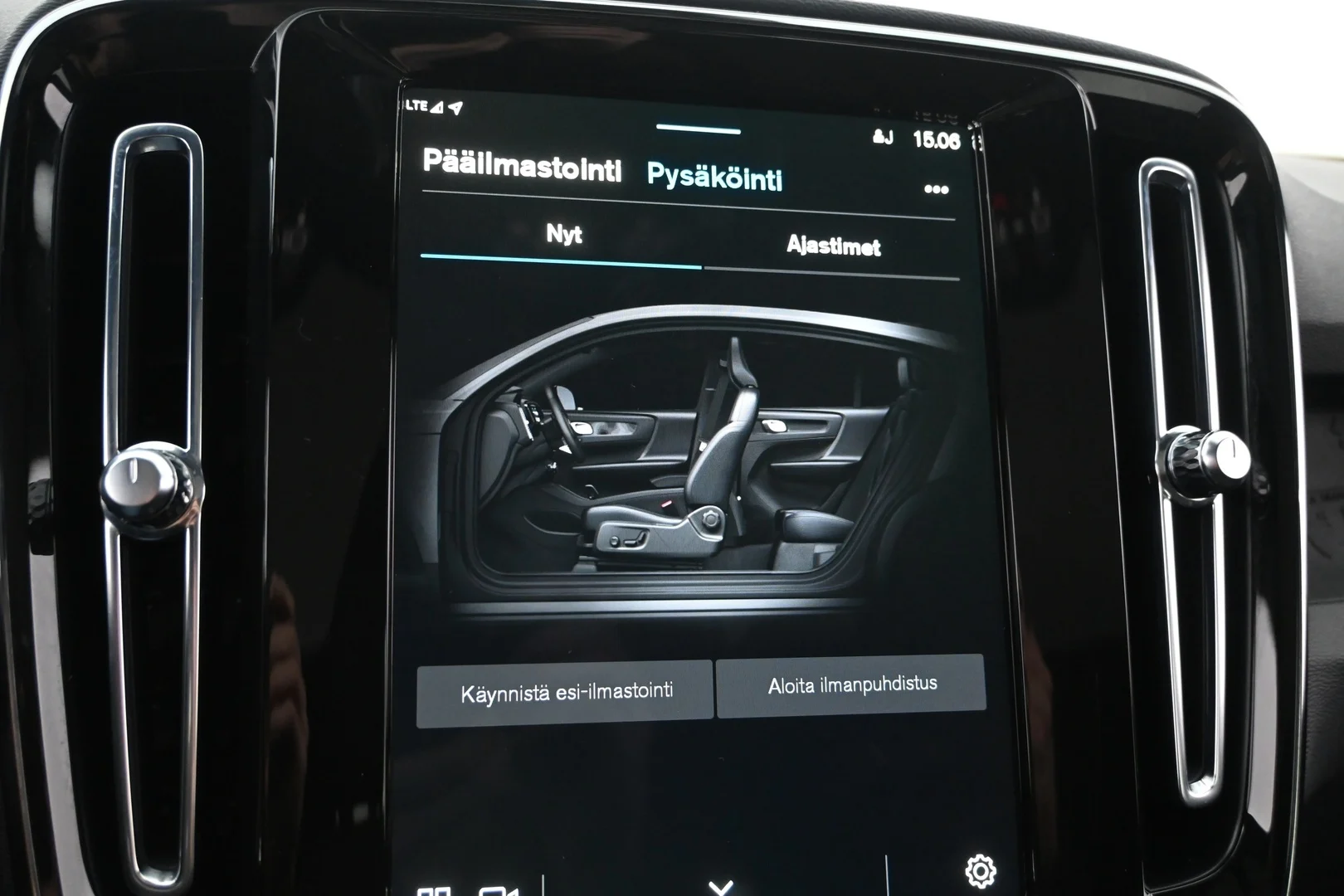 Car Image - olDDWY0XsaDFyqyWhmOyG