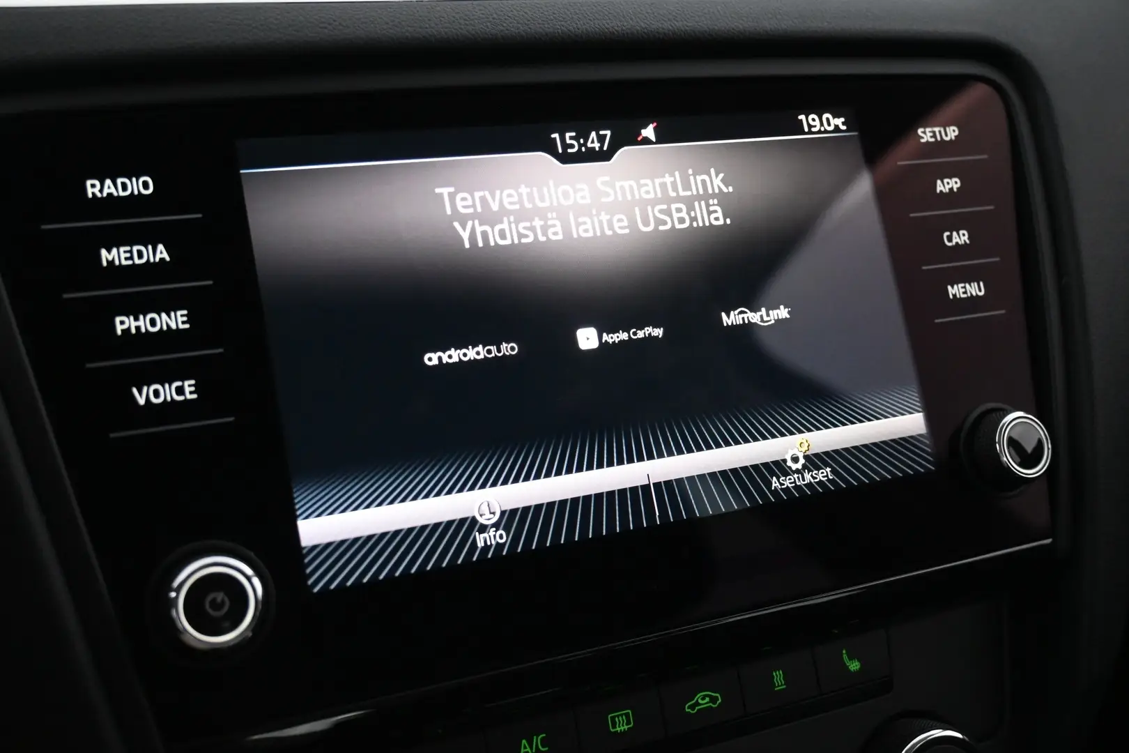 Car Image - 4IYAlPh2Bmz0a6QzDiIAz1