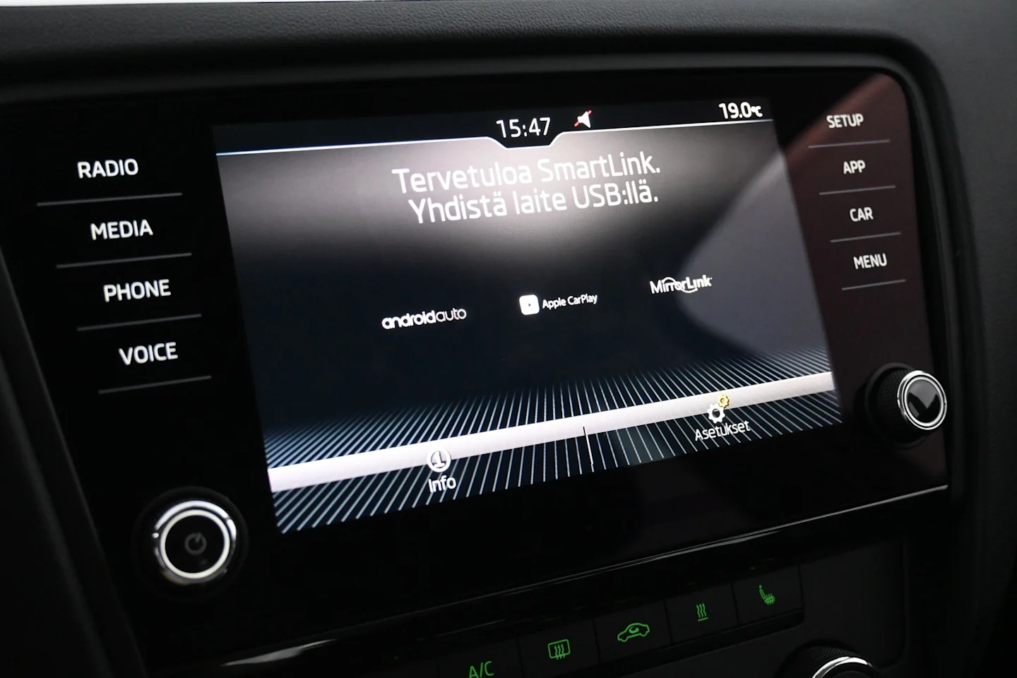 Car Image - 4IYAlPh2Bmz0a6QzDiIAz1